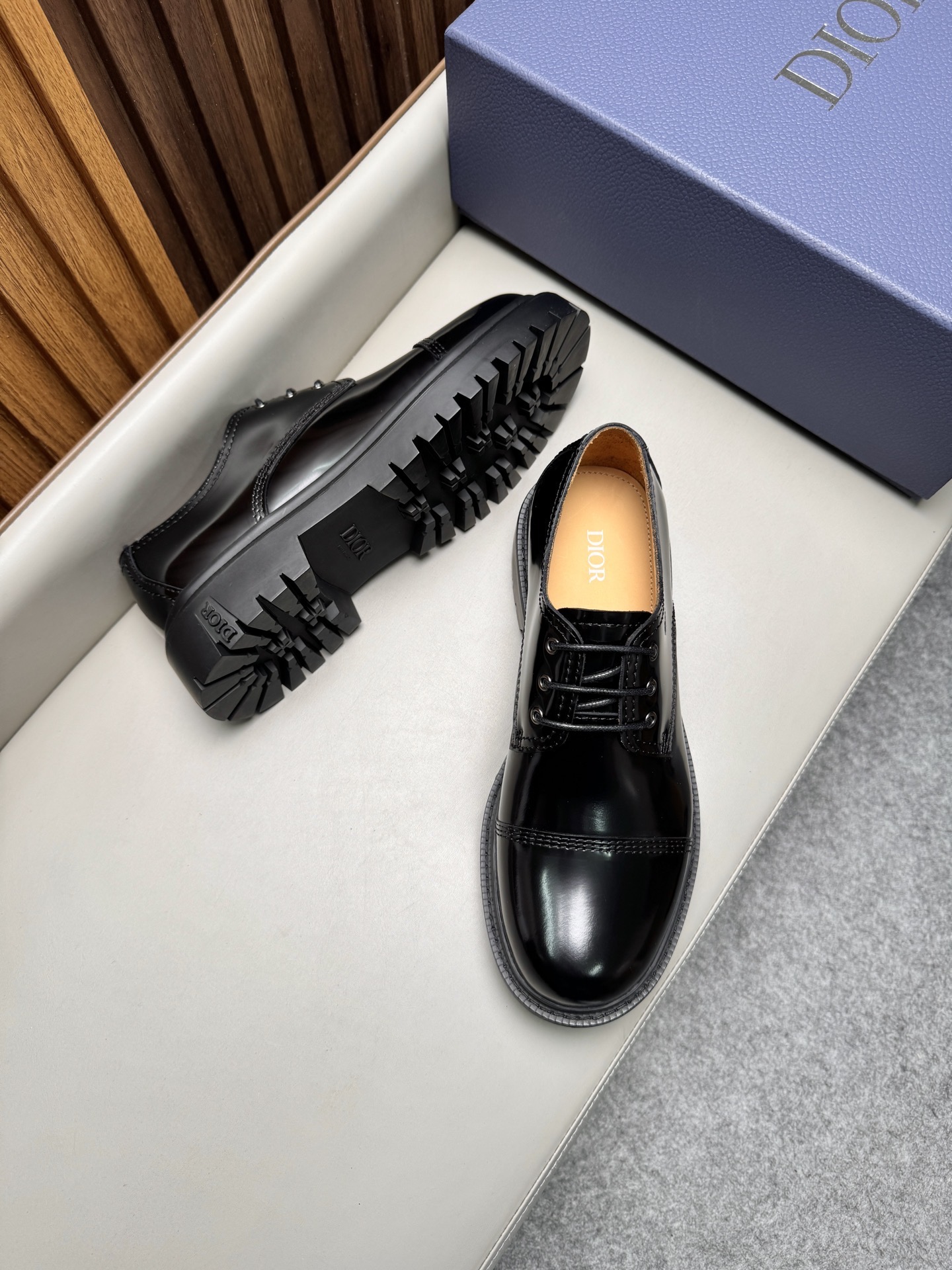 Туфли мужские в стиле Dior Explorer черного цвета