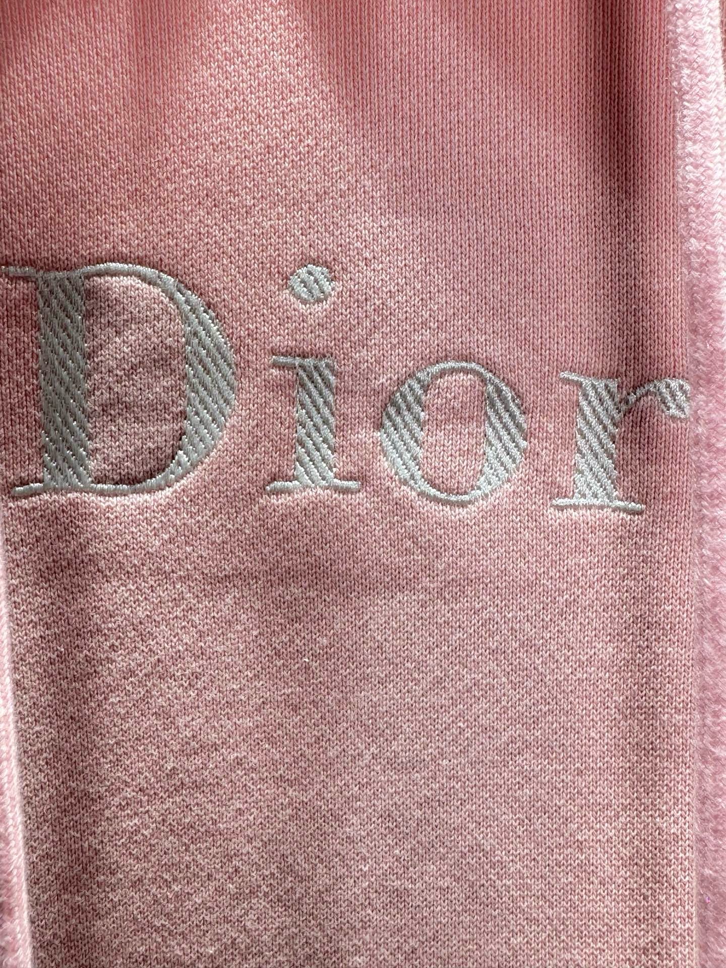 Худи мужское Dior Hooded Sweatshirt with Dior Embroidery розового цвета