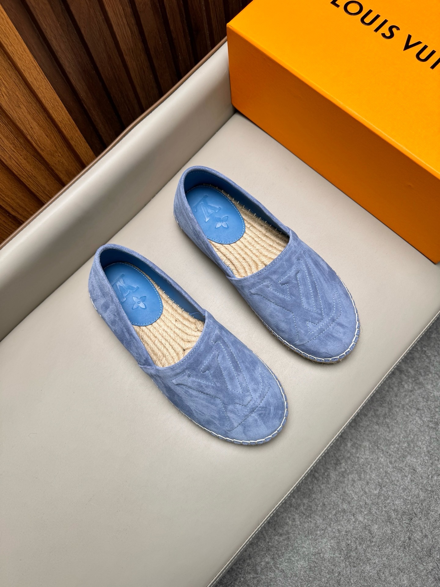 Эспадрильи мужские в стиле Louis Vuitton из натуральной замши голубого цвета