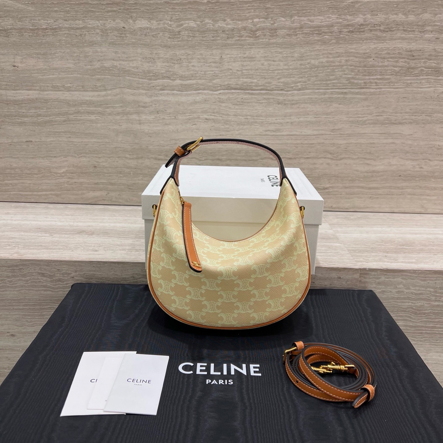 Сумка женская Celine Teen Lulu с принтом бежевого цвета