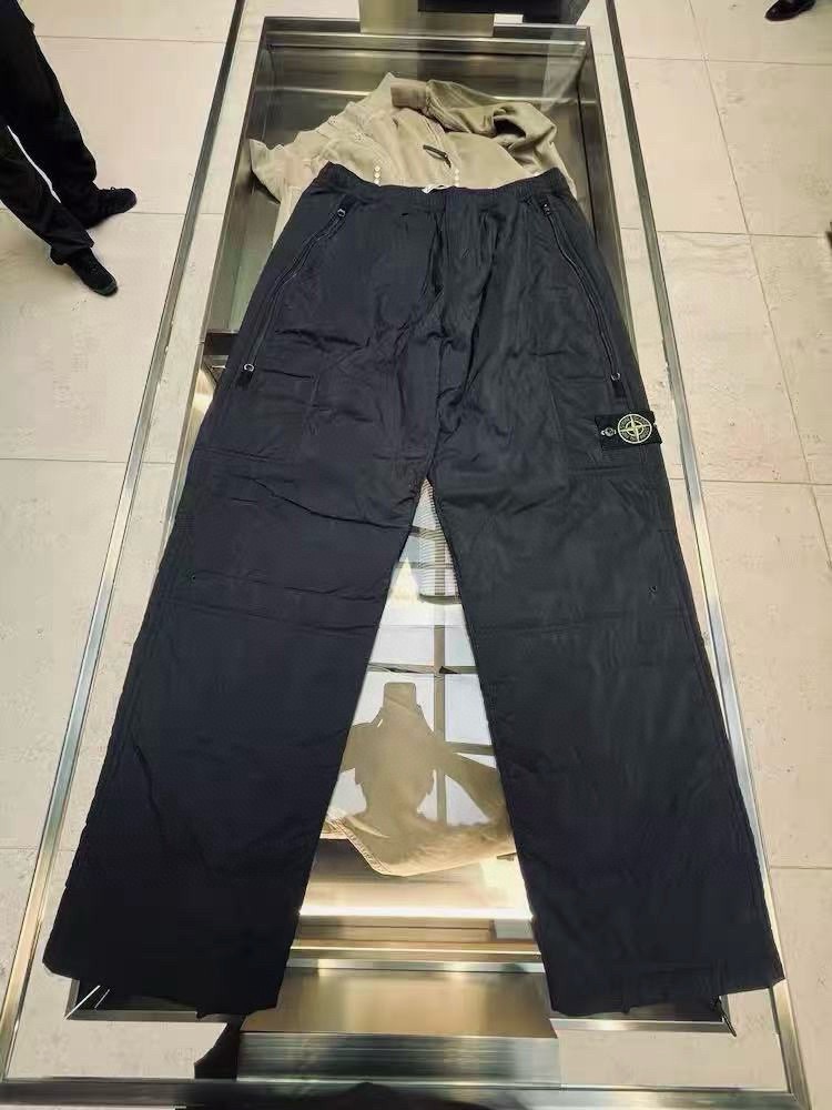 Брюки мужские в стиле Stone Island тёмно-синего цвета с функциональным кроем