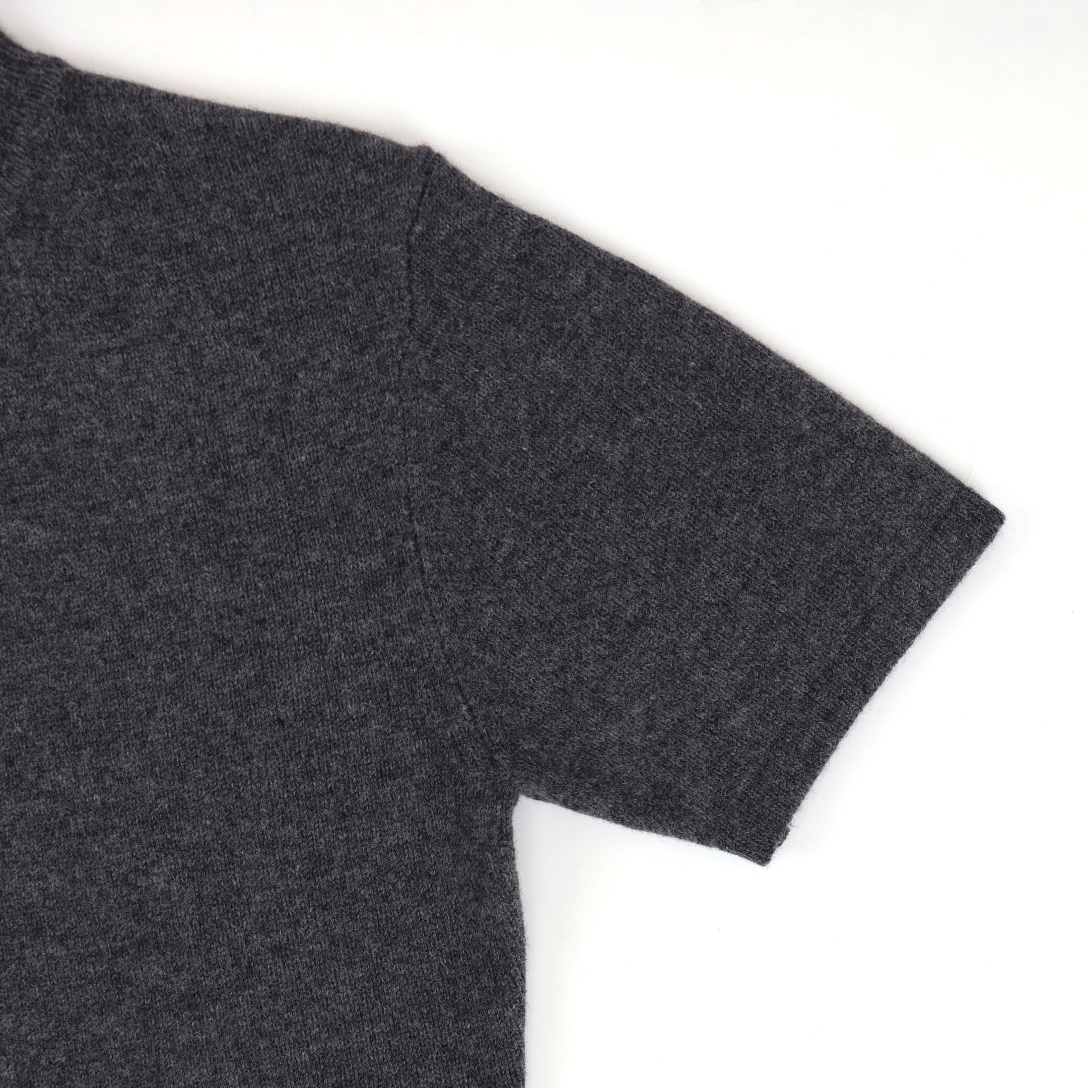 Платье трикотажное женское в стиле Jacquemus серого цвета