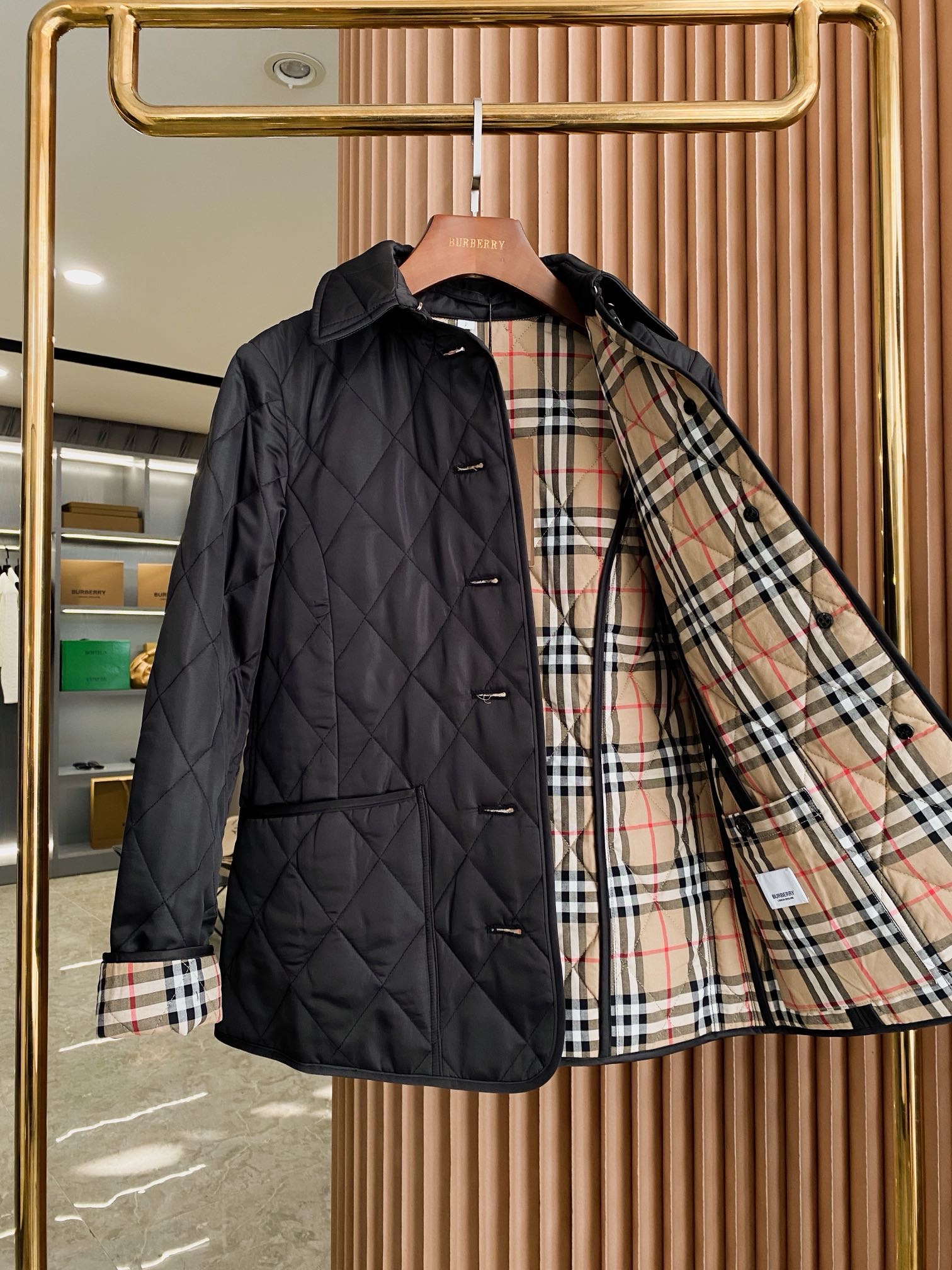 Куртка женская в стиле Burberry тёмно-синего цвета