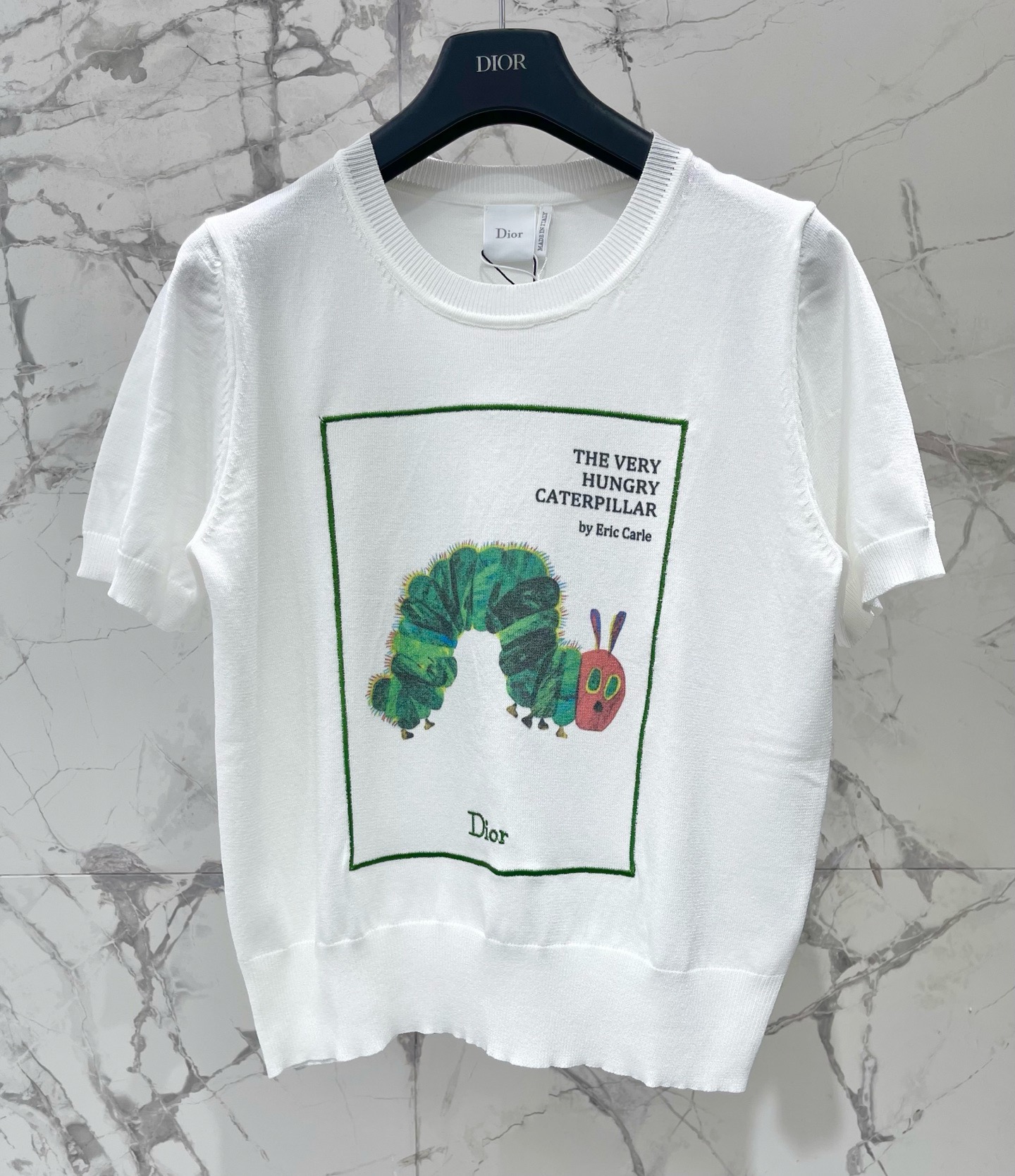 Футболка женская Dior The Very Hungry Caterpillar белого цвета с вышивкой и принтом
