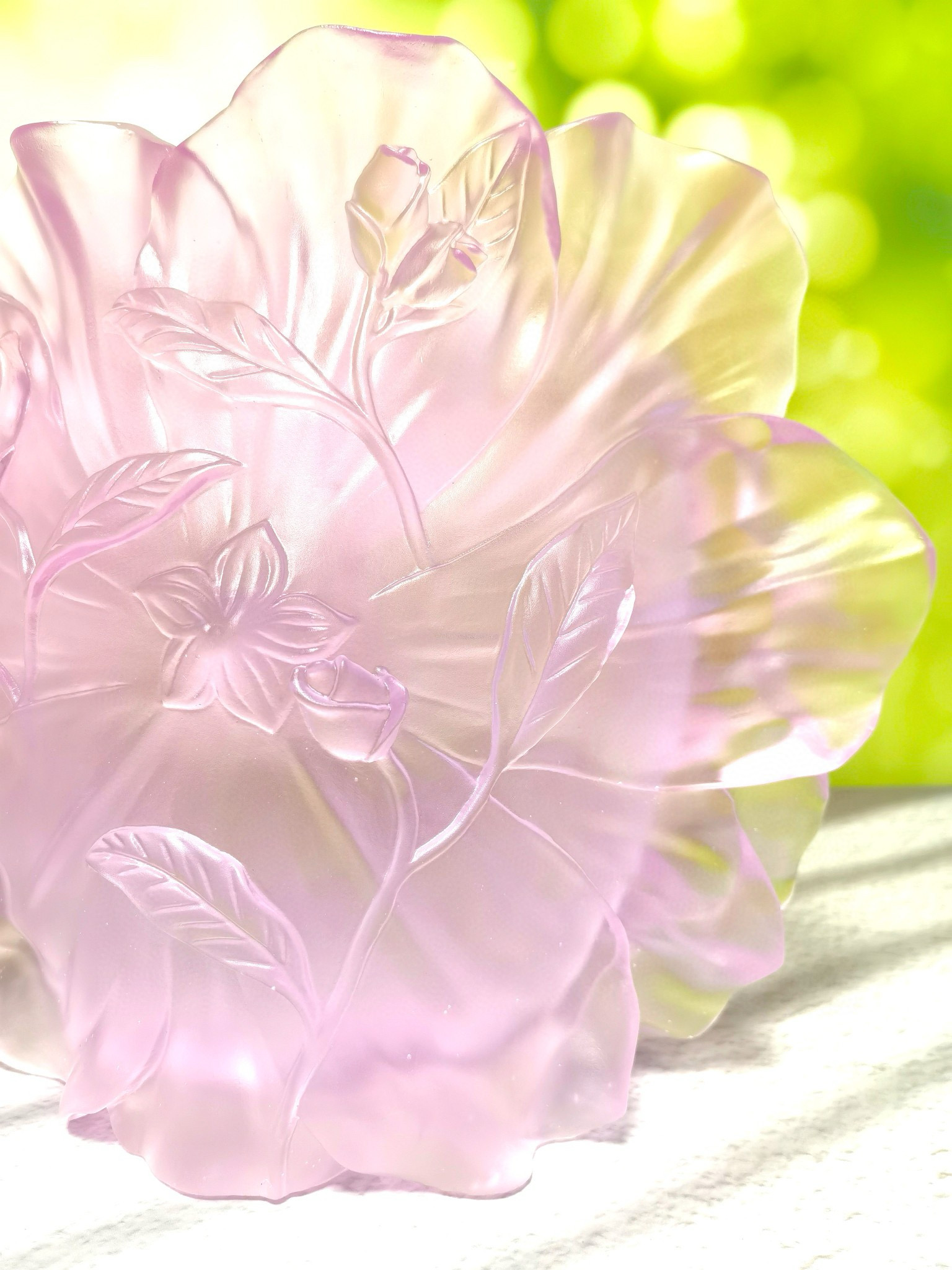 Ваза хрустальная в стиле Daum Camellia, розового цвета