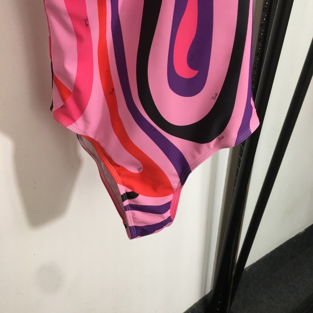 Купальник женский в стиле Emilio Pucci слитный розового цвета с принтом на одно плечо