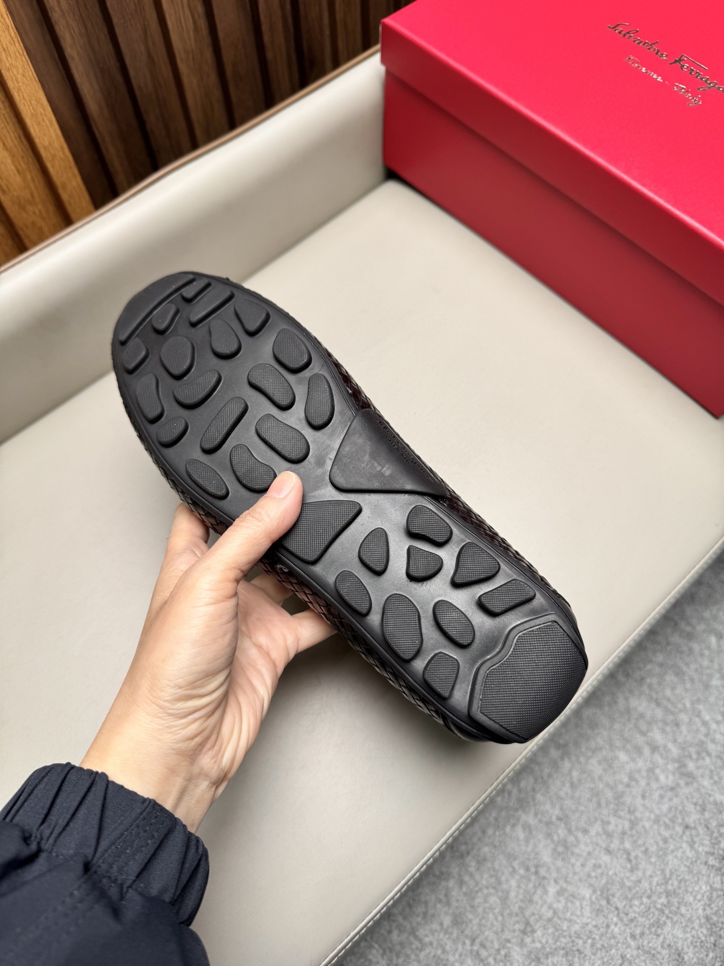 Лоферы мужские в стиле Ferragamo чёрного цвета