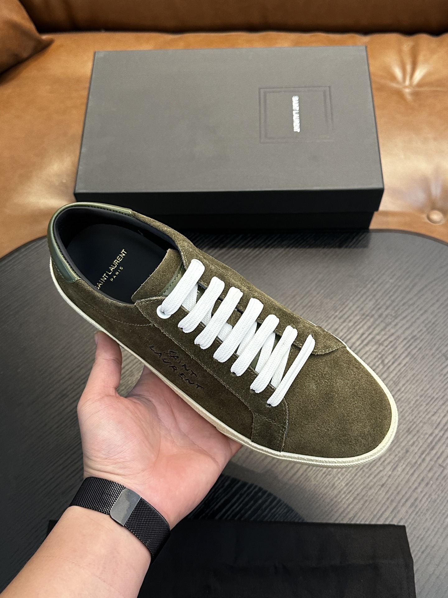 Кроссовки мужские в стиле Saint Laurent SL/61 из натуральной замши оливкового цвета