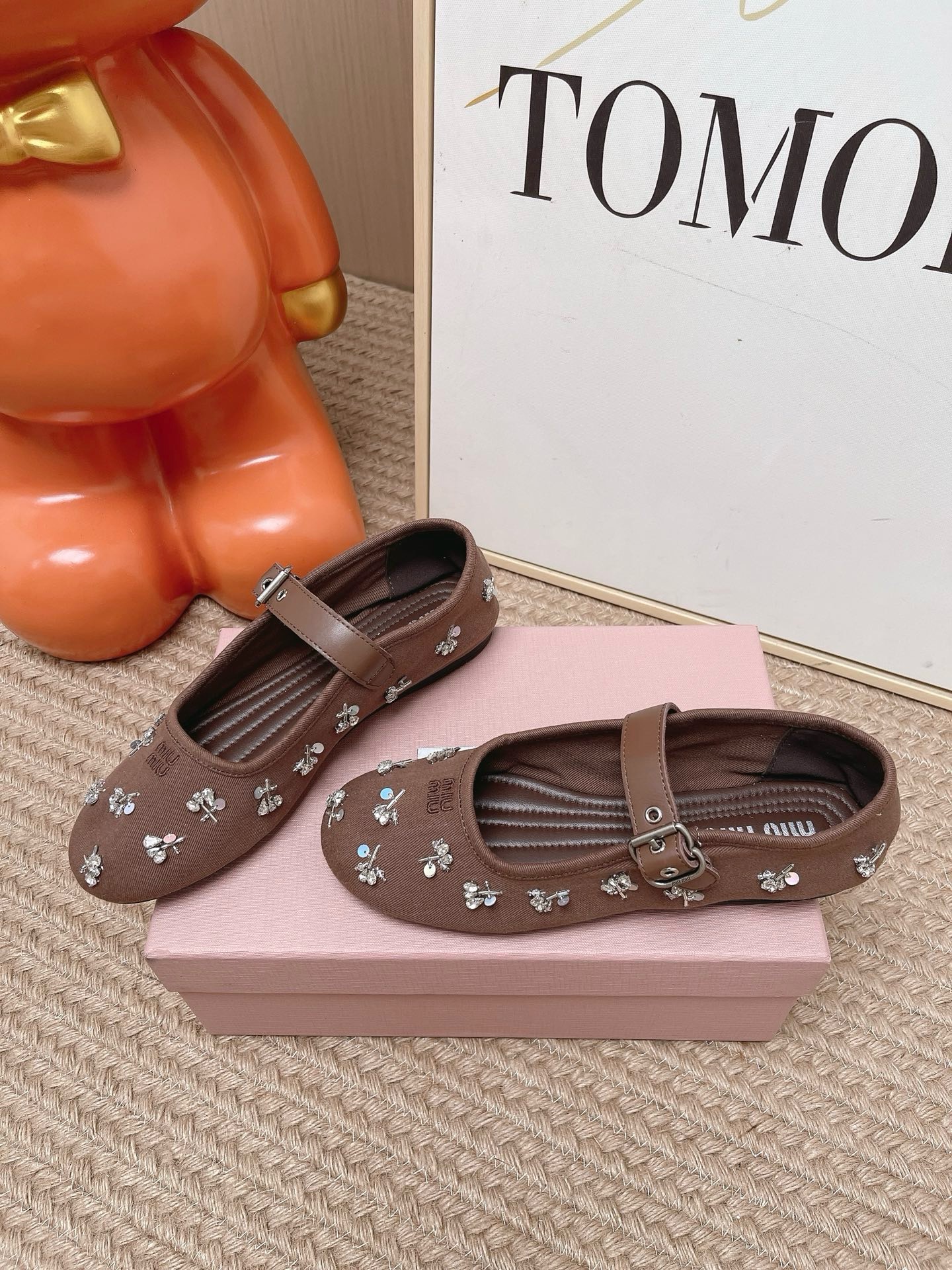 Балетки женские Miu Miu Mary Jane коричневого цвета