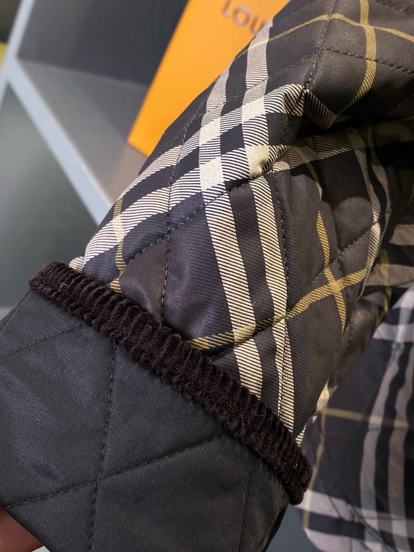 Куртка женская  Burberry укороченная