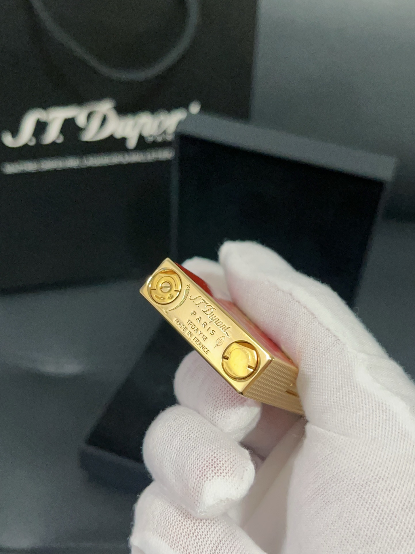 Зажигалка S.T. Dupont