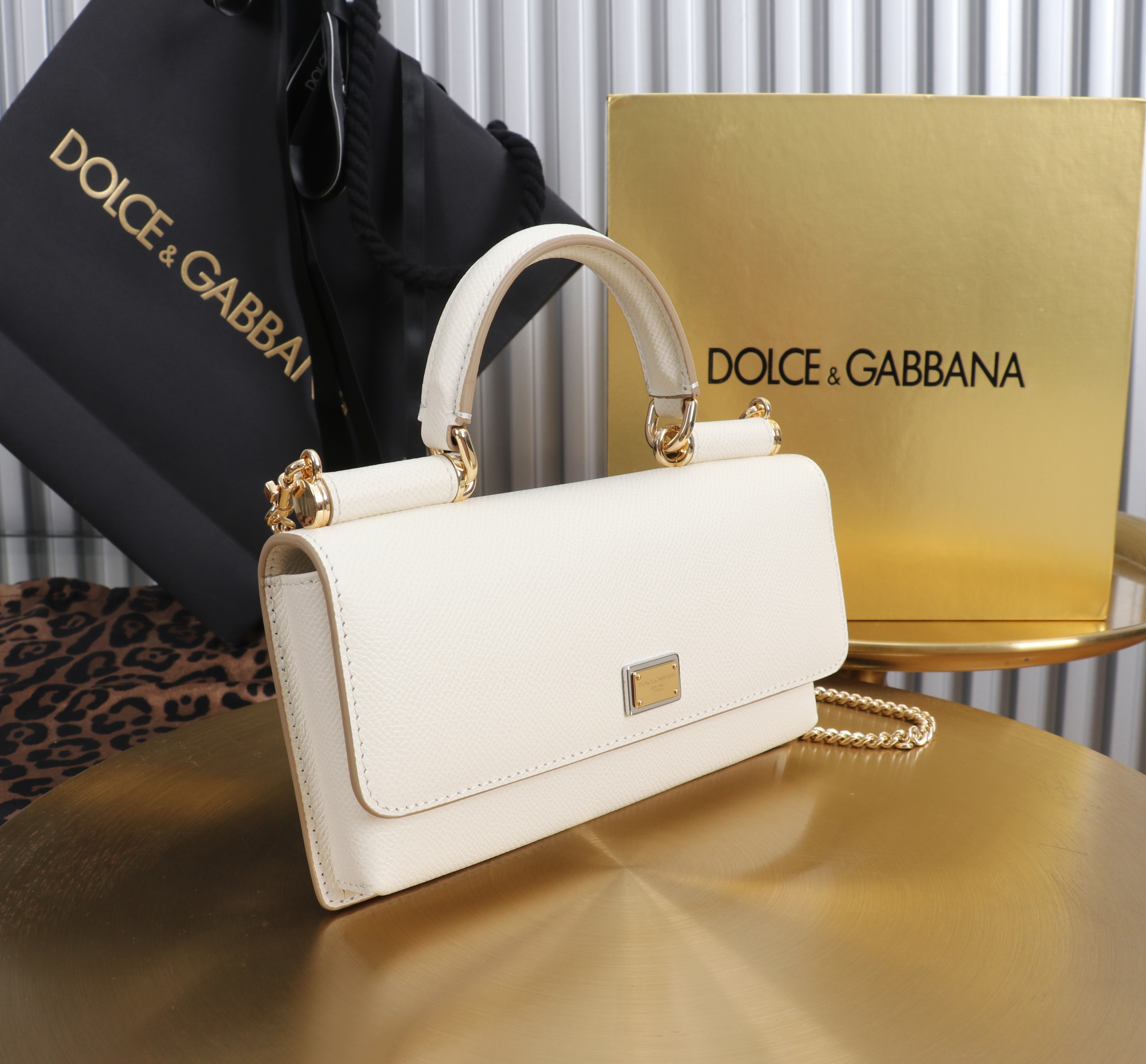 Сумка женская в стиле Dolce & Gabbana белого цвета