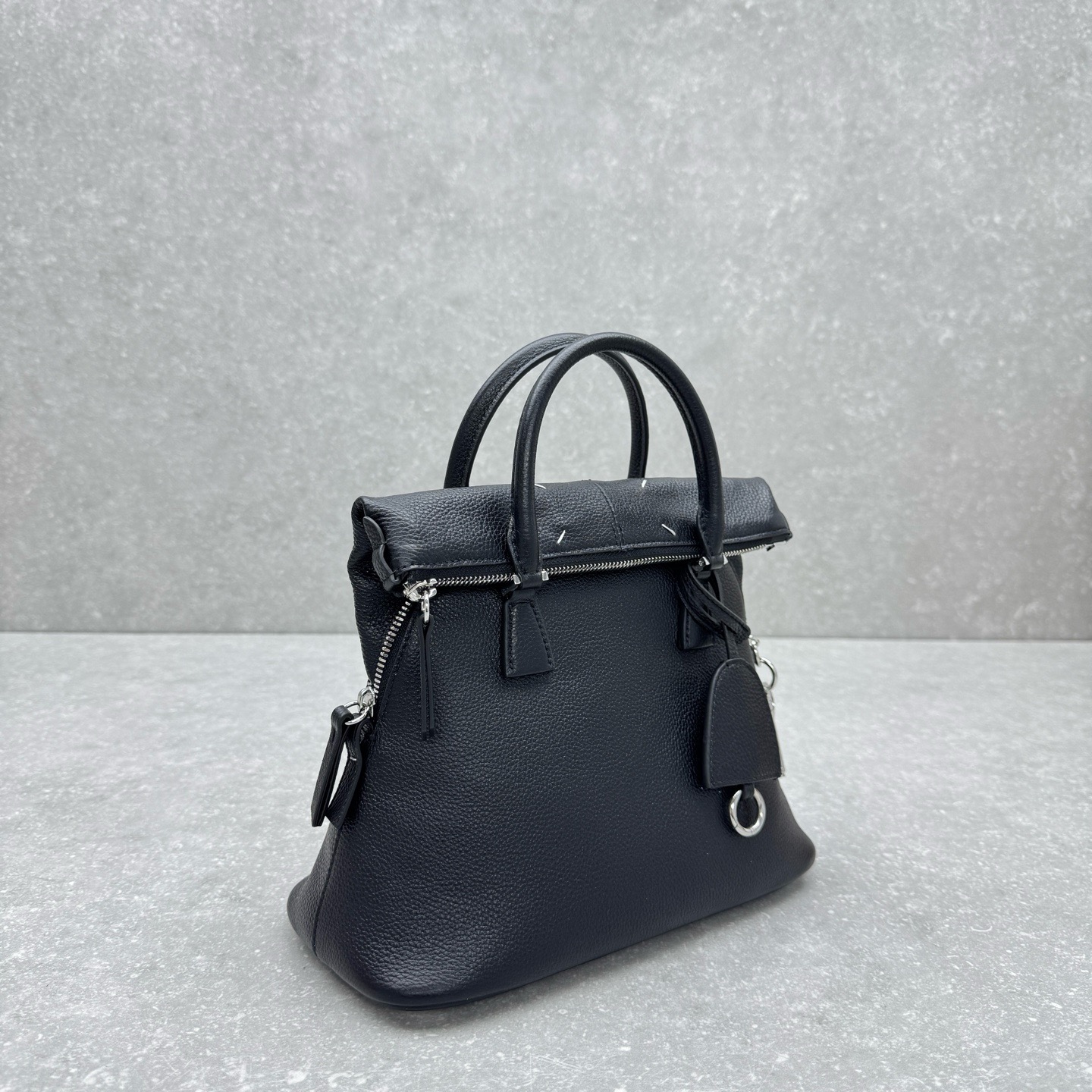 Сумка Maison Margiela 5AC чёрного цвета 26 см.