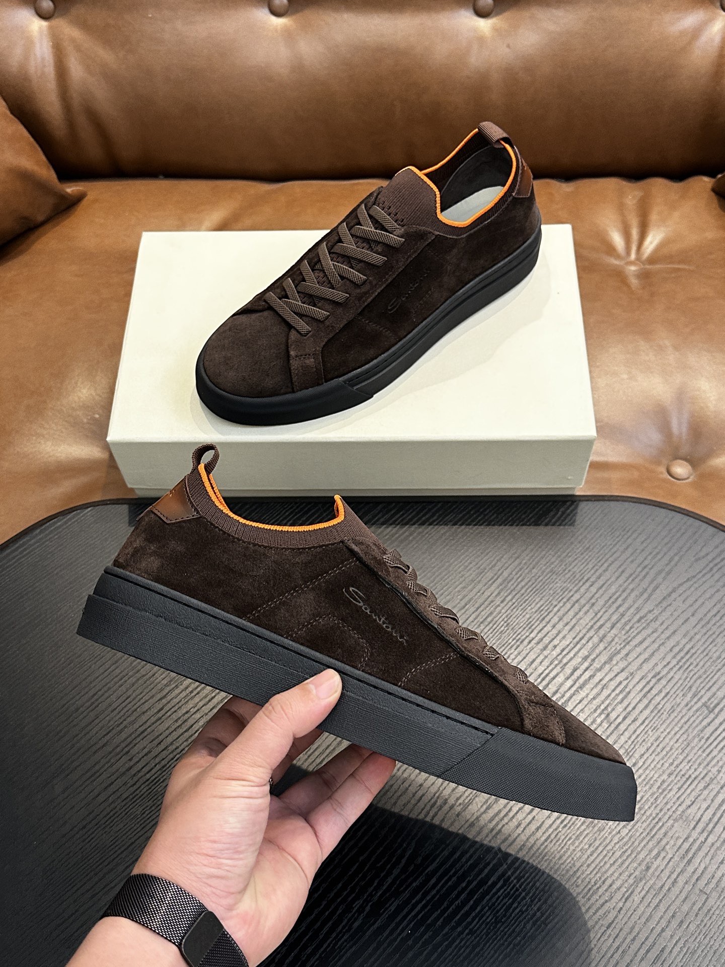 Кроссовки мужские в стиле Santoni из натуральной зернистой кожи коричневого цвета