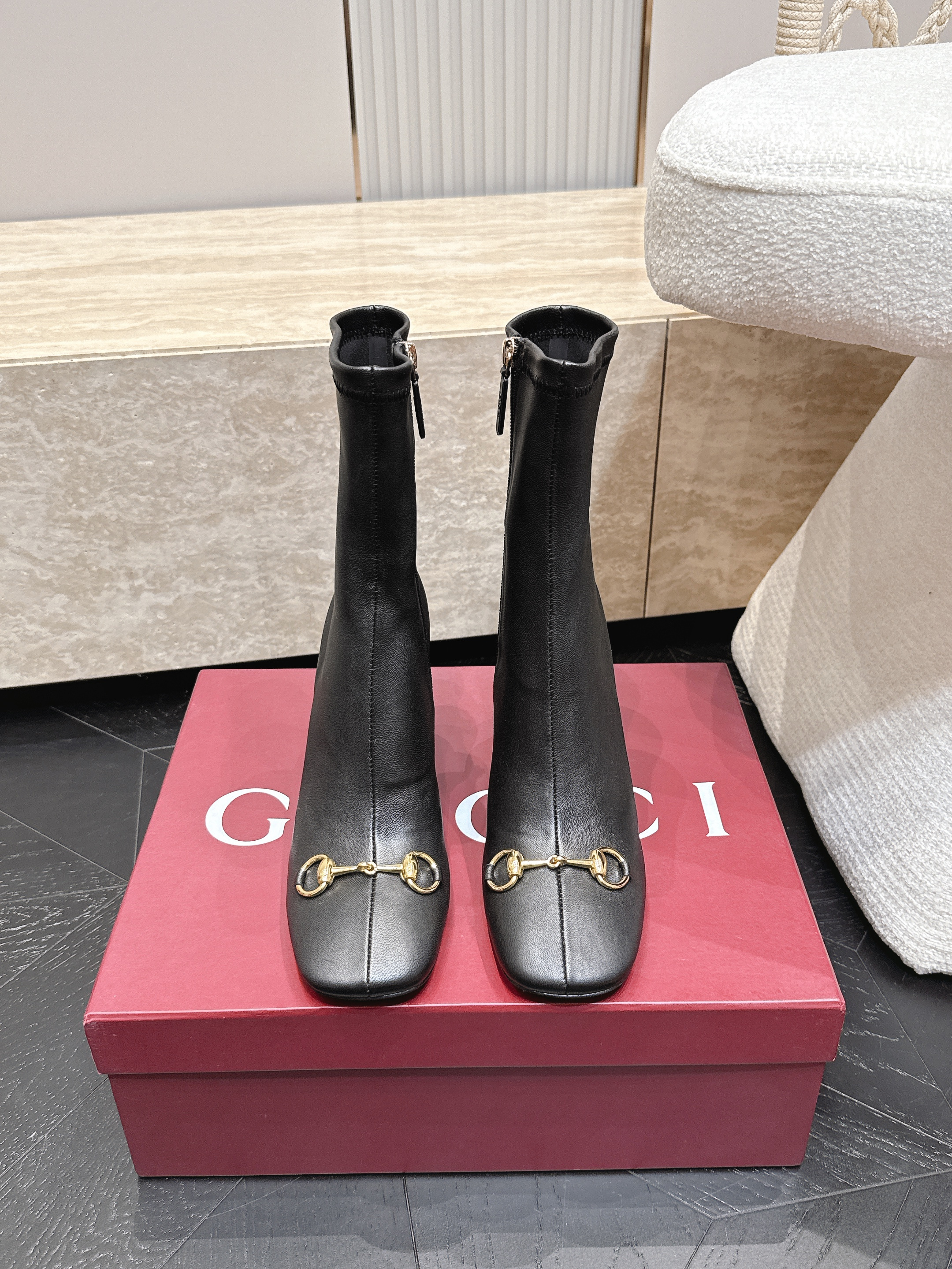 Ботильоны женские Gucci Signora чёрного цвета