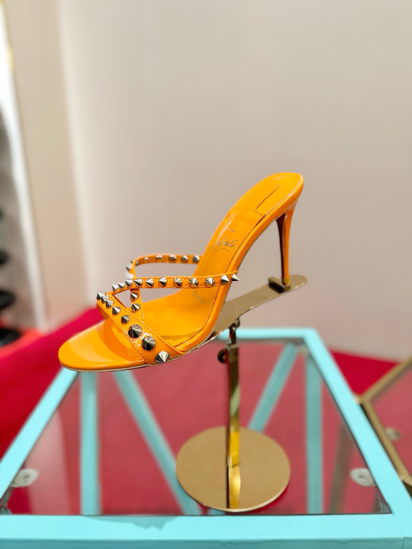 Мюли женские в стиле Christian Louboutin So Kate оранжевого цвета
