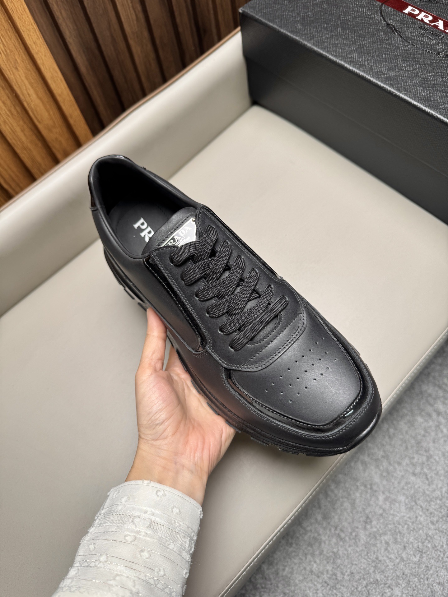 Кроссовки мужские в стиле Prada черного цвета