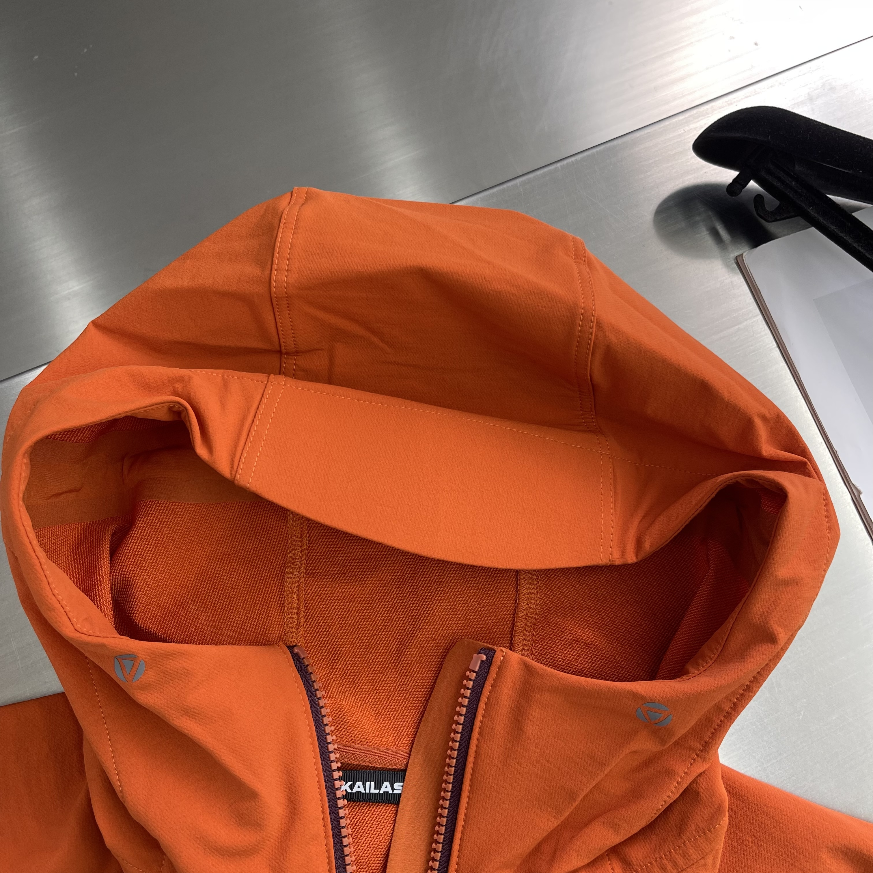 Куртка мужская Kailas M8 softshell с капюшоном ветро- и влагозащитная