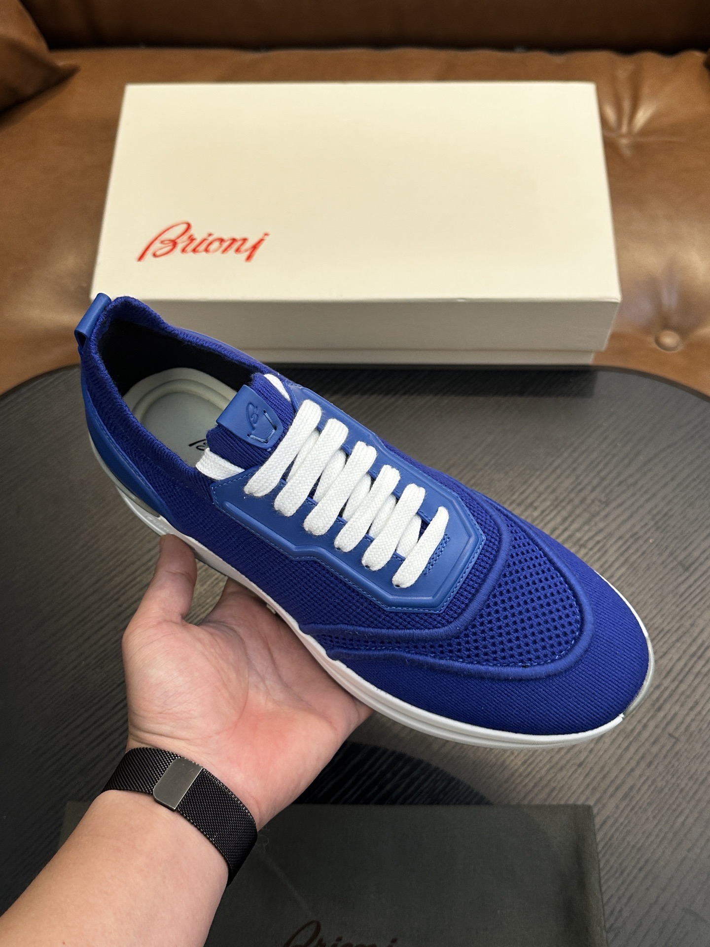 Кроссовки мужские в стиле Brioni синего цвета с белыми шнурками