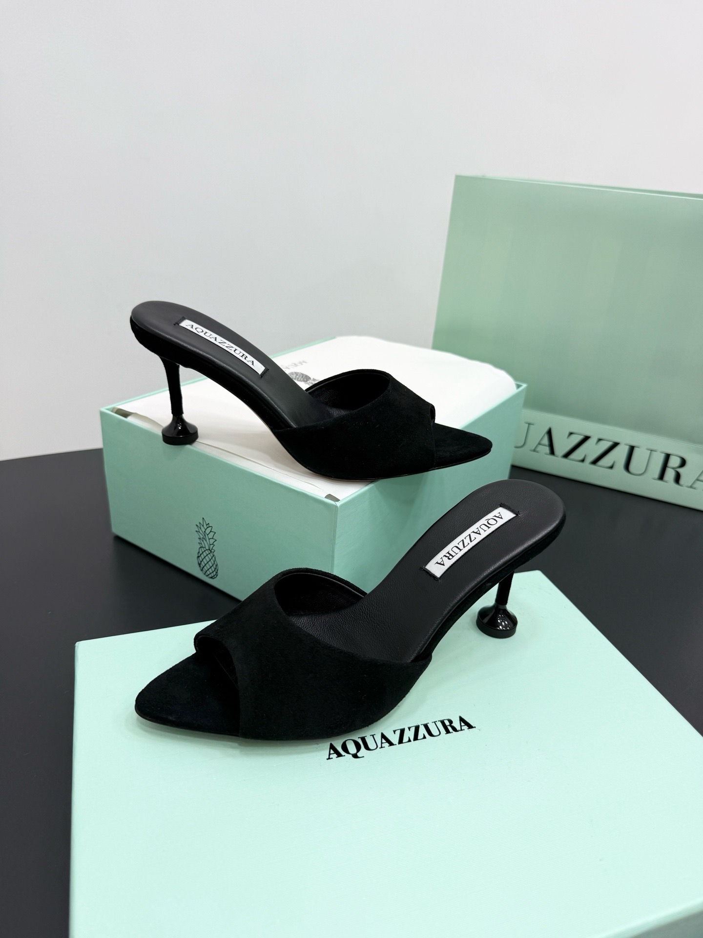 Мюли женские Aquazzura чёрного цвета