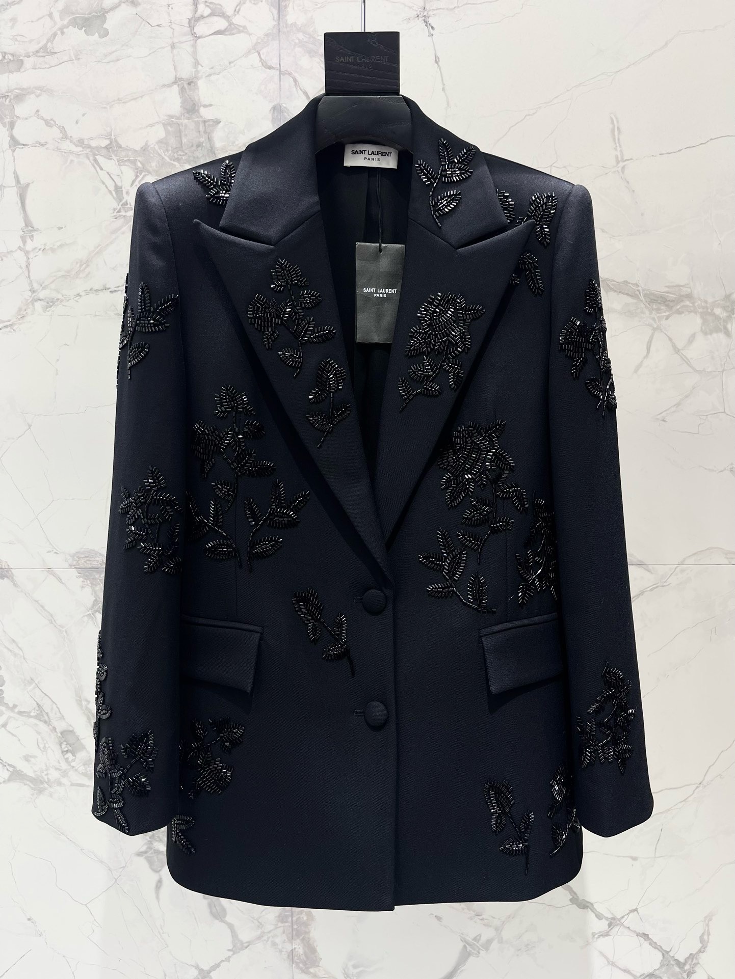 Костюм женский Saint Laurent чёрного цвета