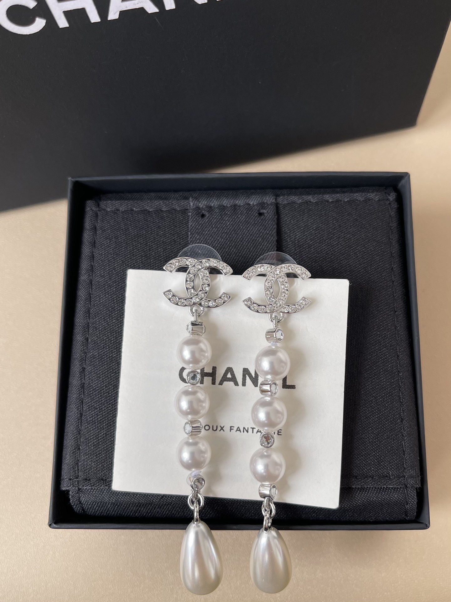 Серьги женские Chanel 25B