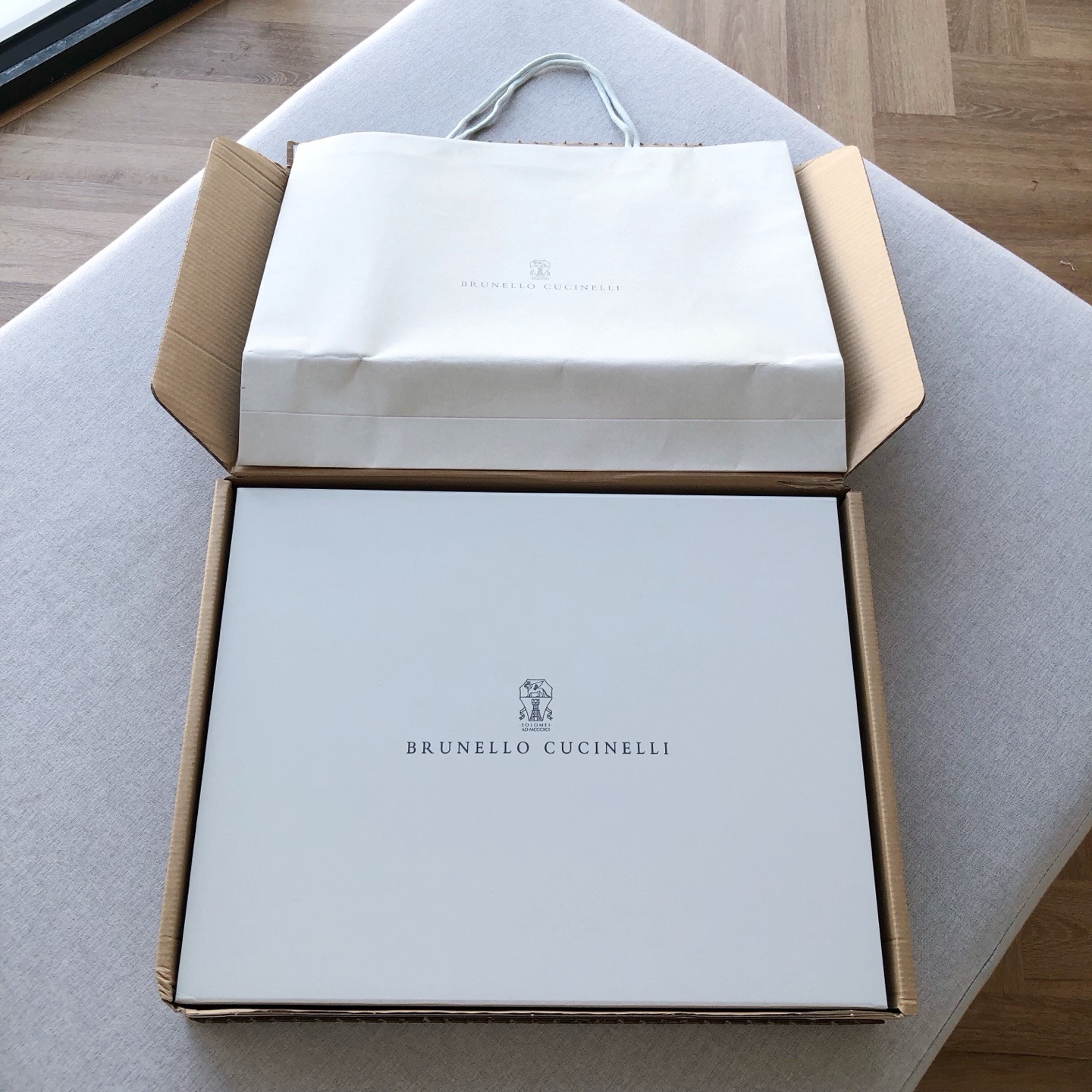 Куртка мужская Brunello Cucinelli коричневого цвета со съёмным воротником из овчины