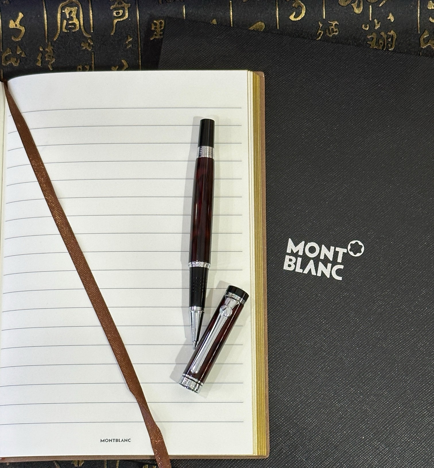 Набор канцелярский в стиле Montblanc: блокнот и ручка (бордового цвета)