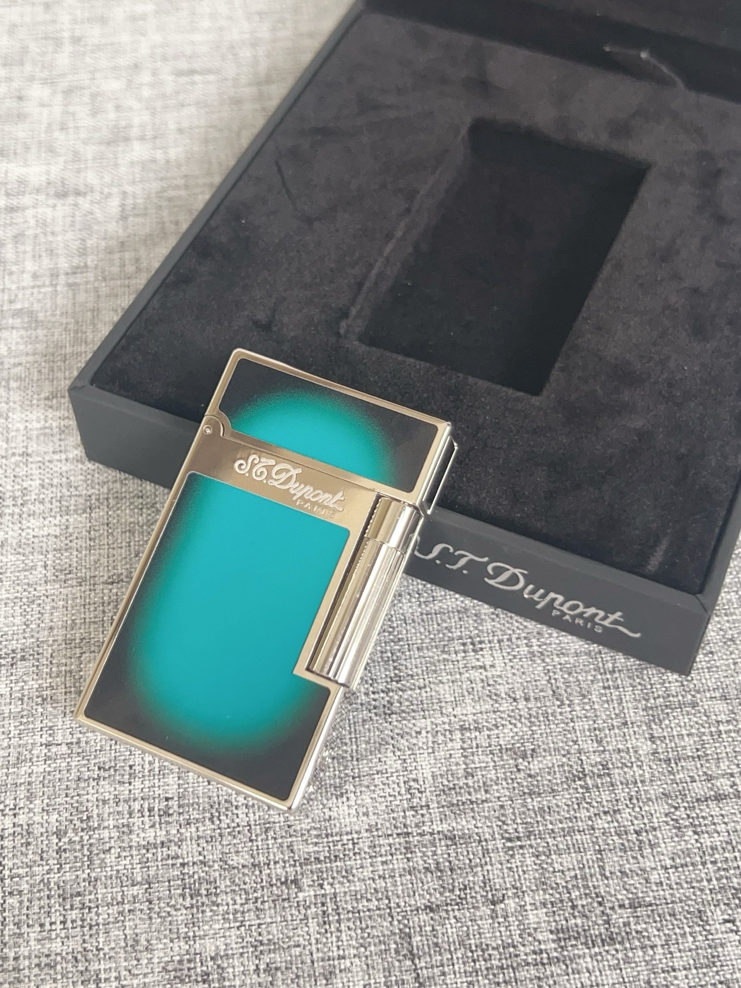 Зажигалка в стиле S.T. Dupont (бирюзового цвета)