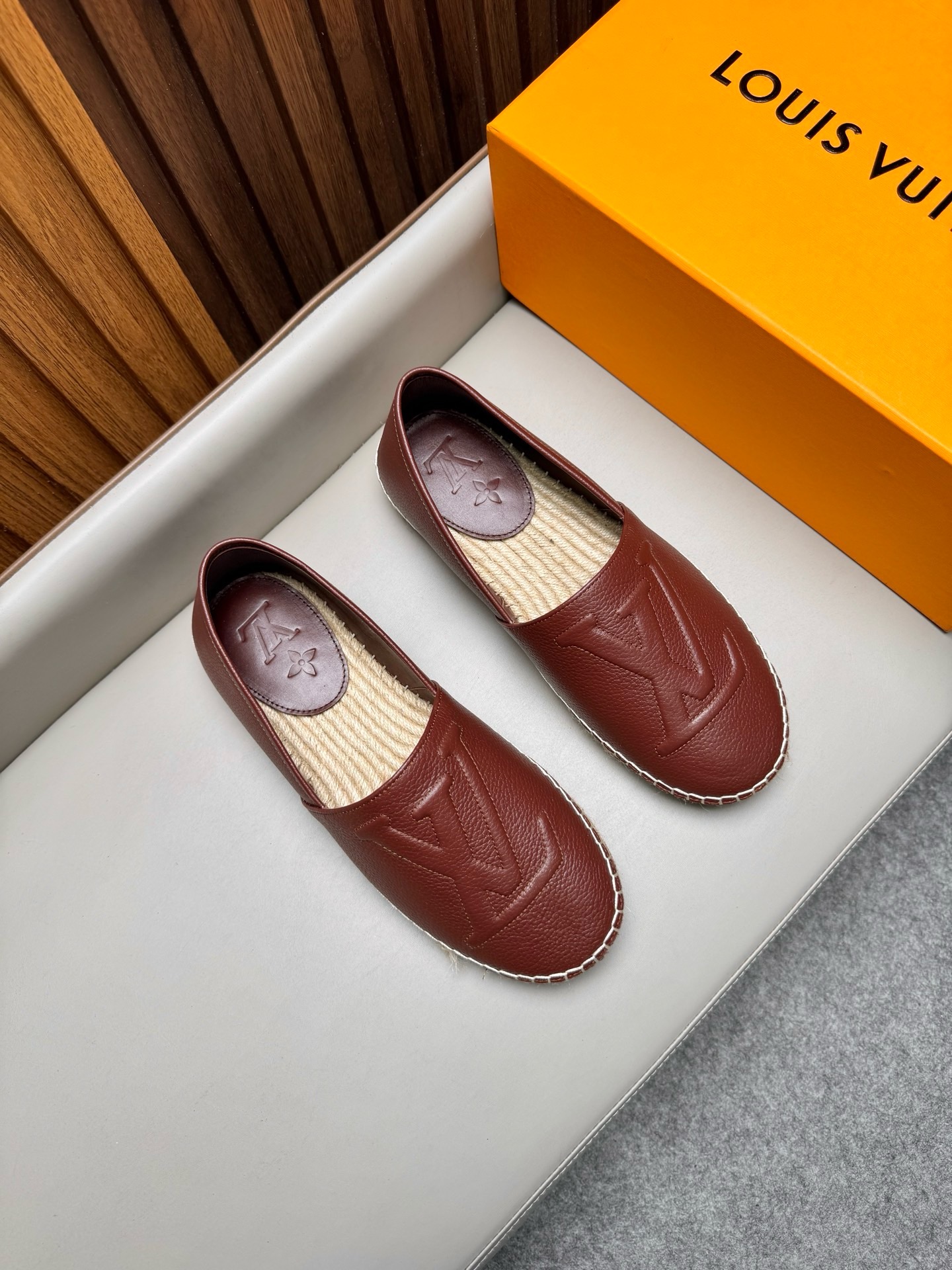 Эспадрильи мужские в стиле Louis Vuitton коричневого цвета