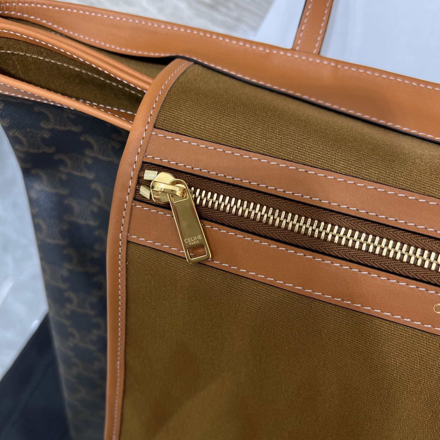 Сумка-шоппер женская в стиле Celine Flat Shopper Triomphe