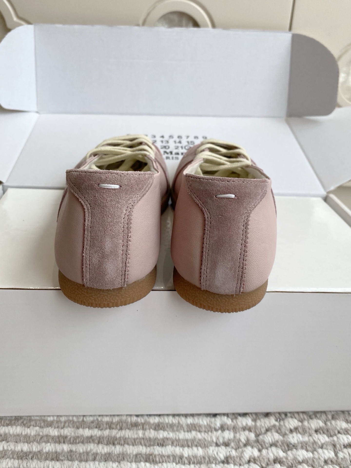 Кроссовки-балетки женские MM6 Maison Margiela розового цвета