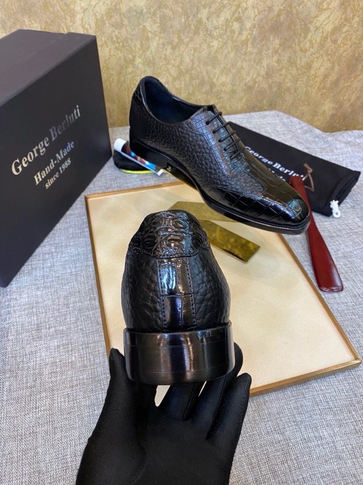 Оксфорды мужские Berluti George Berluti из кожи крокодила чёрного цвета
