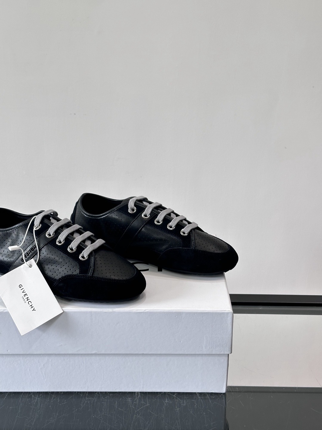 Кеды мужские Givenchy черного цвета