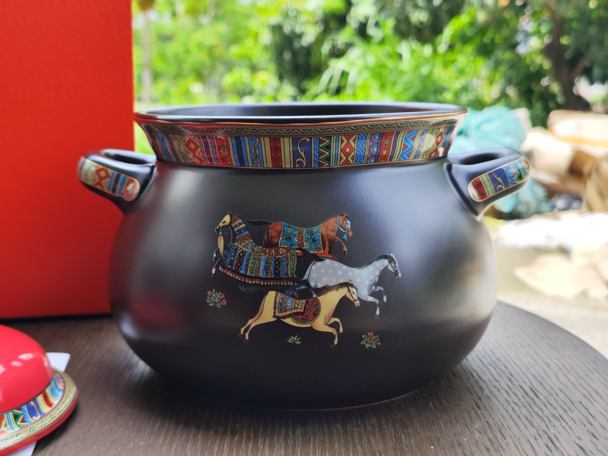 Кастрюля Hermes из керамики черного цвета