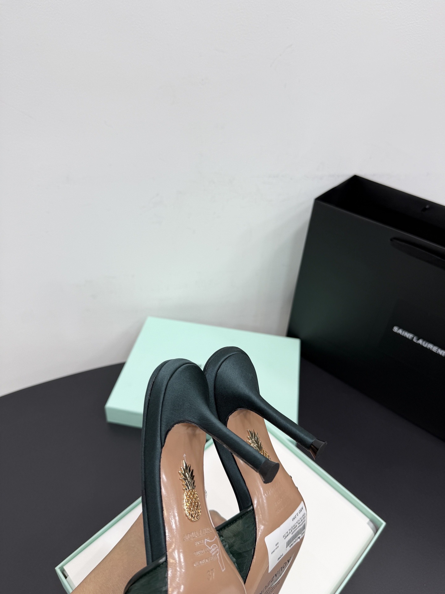 Мюли женские Aquazzura из натурального шёлка тёмно-зелёного цвета