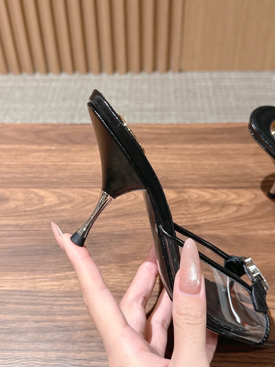 Мюли женские в стиле Saint Laurent YSL черного цвета