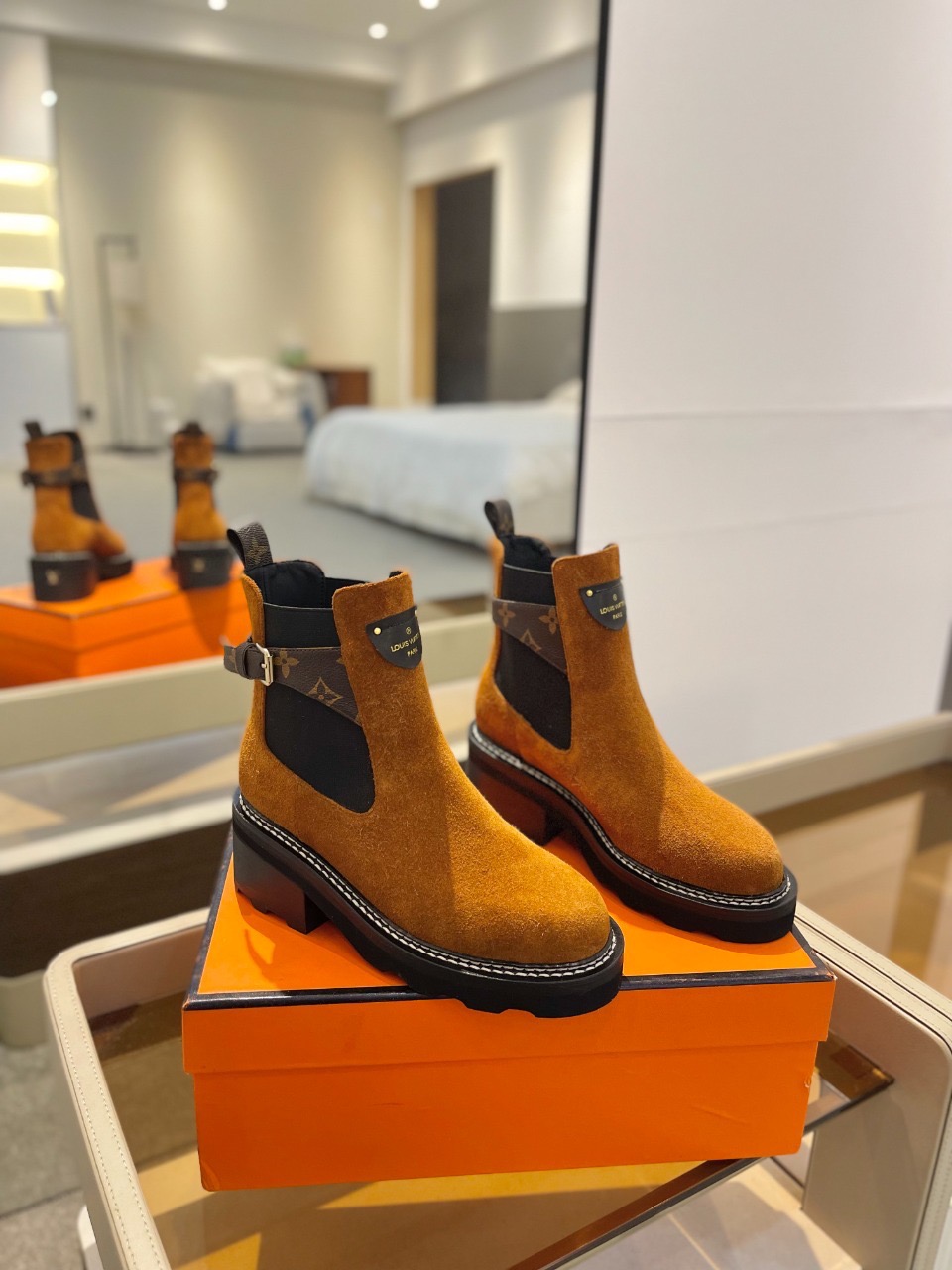 Ботинки Louis Vuitton LV Beaubourg Ankle Boot коричневого цвета