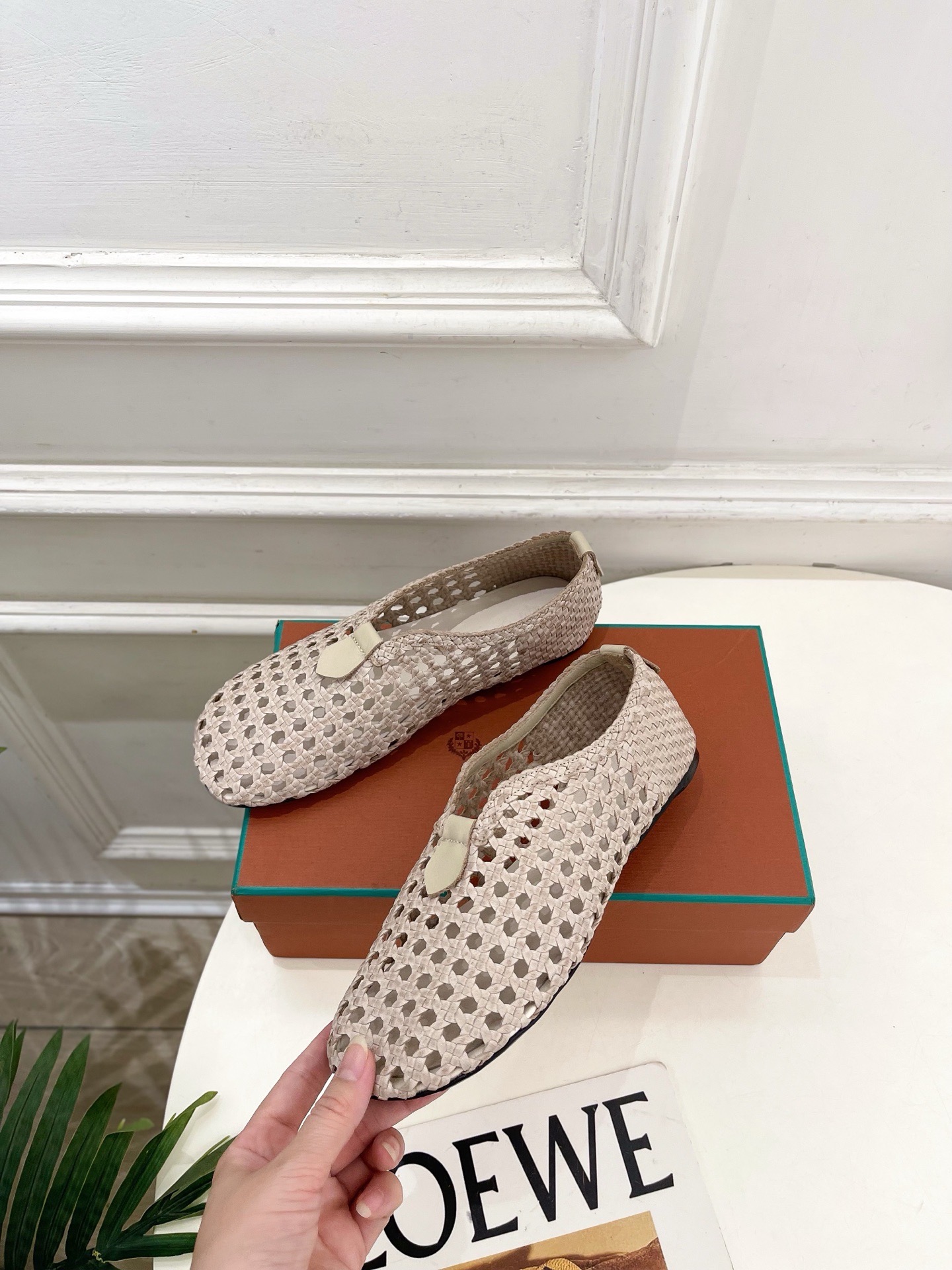 Лоферы женские в стиле Loro Piana розового цвета