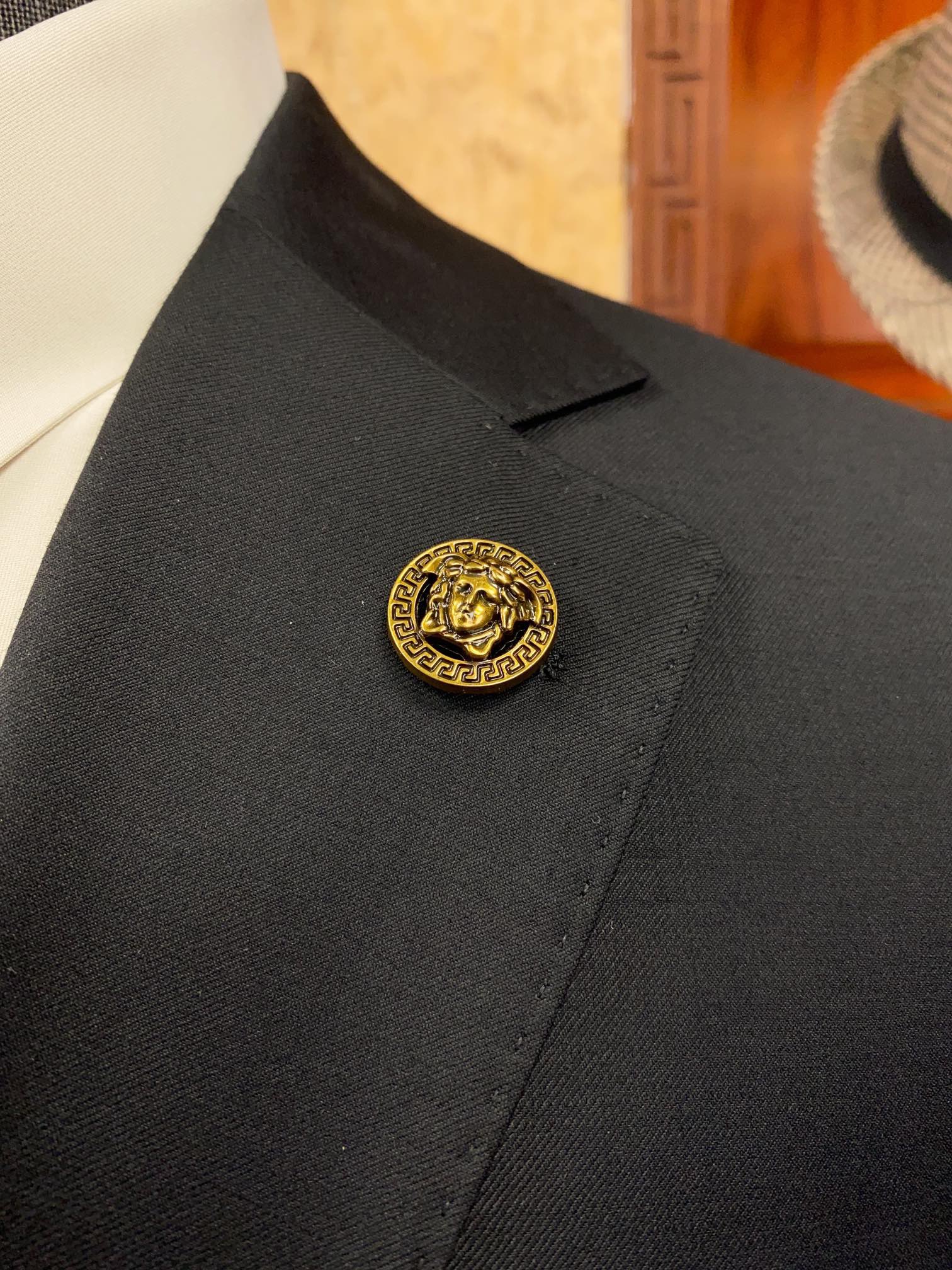 Костюм мужской в стиле Versace классический (пиджак + брюки) чёрного цвета