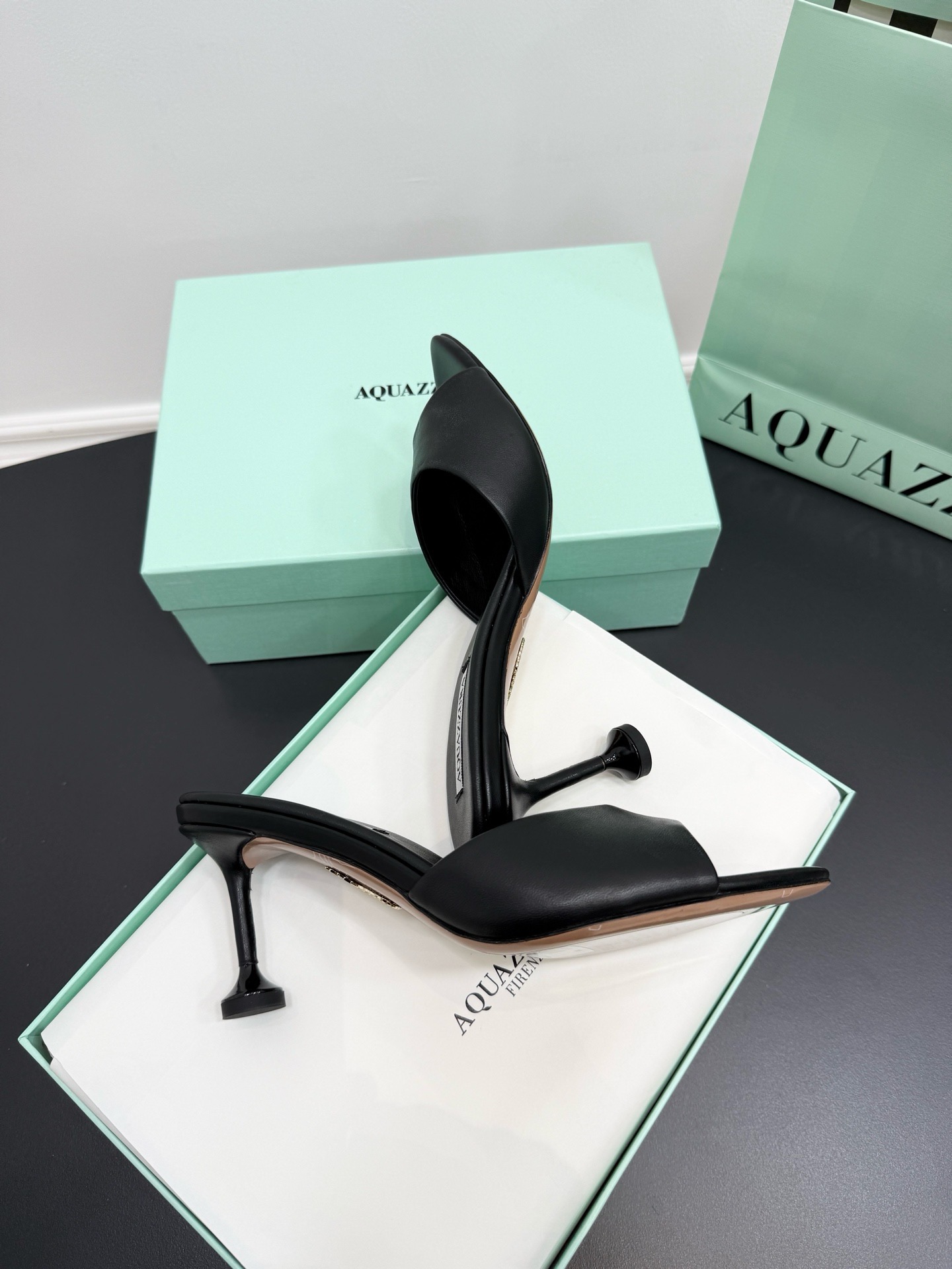 Мюли женские Aquazzura чёрного цвета