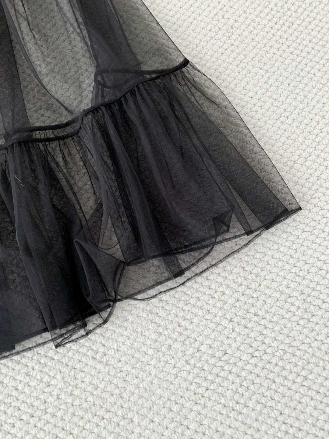 Юбка женская в стиле Chanel из прозрачного сетчатого тюля чёрного цвета