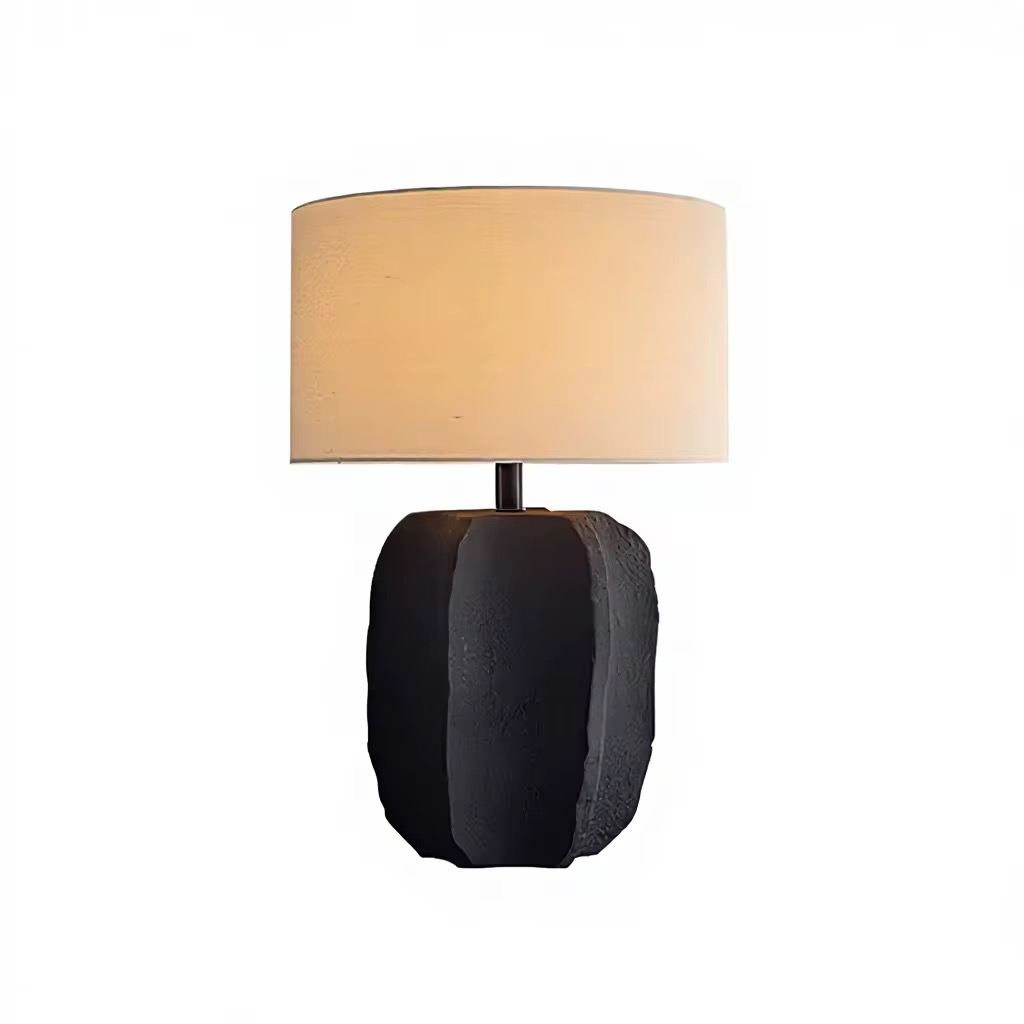 Лампа настольная керамическая в современном стиле с тканевым абажуром