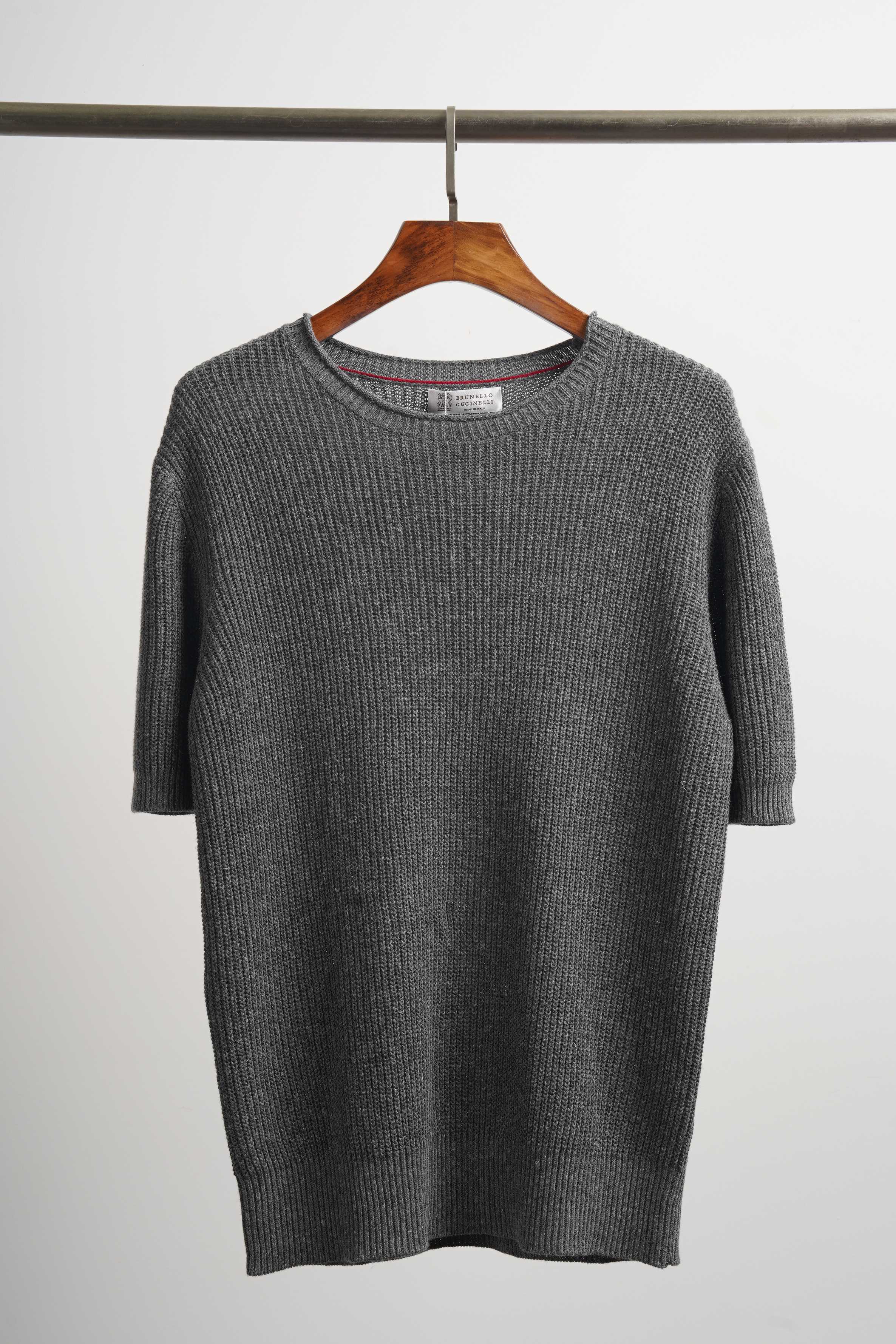 Футболка мужская в стиле Brunello Cucinelli из льна и хлопка серого цвета 