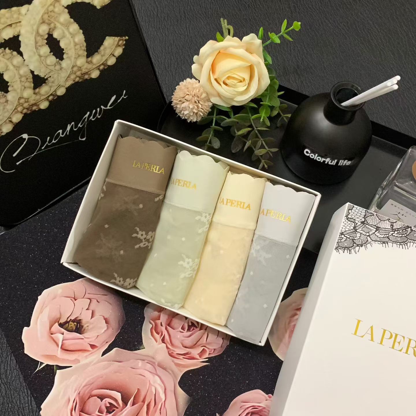 Трусы женские в стиле La Perla кружевные комплект из 4 шт