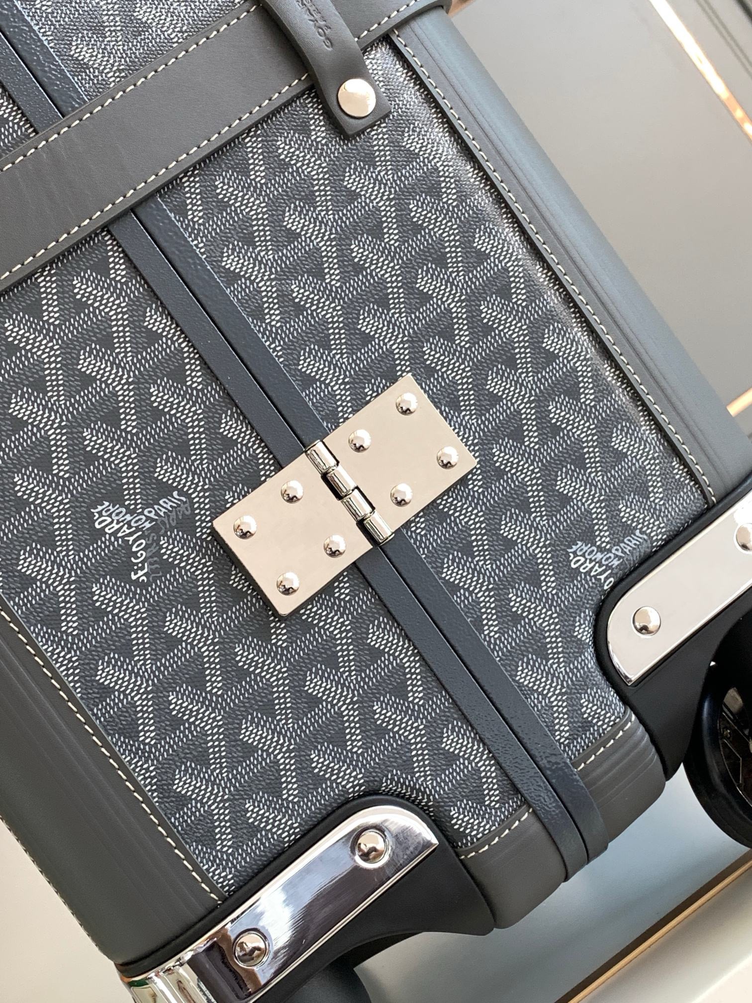 Чемодан Goyard Bourget PM серого цвета