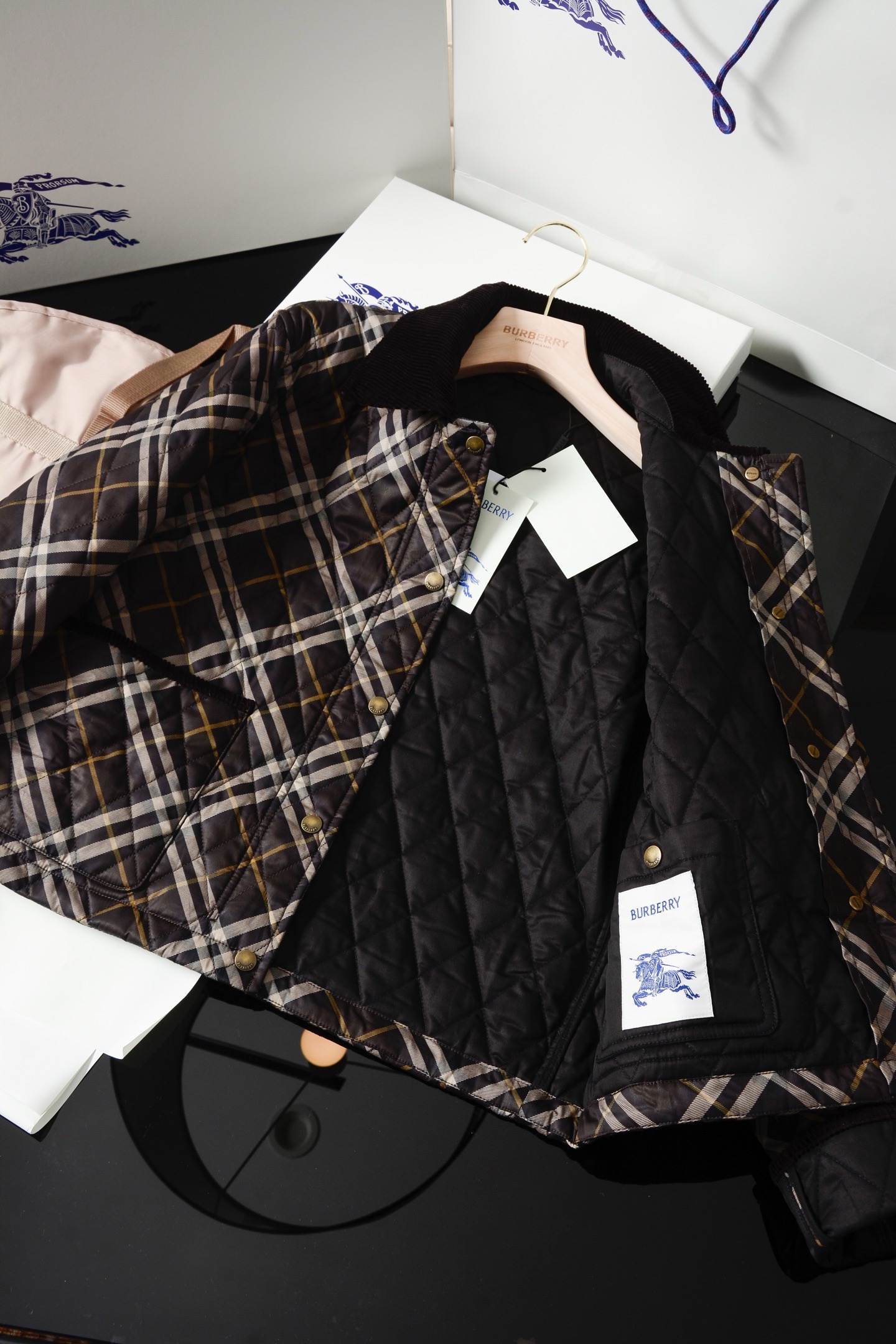 Куртка женская  Burberry укороченная