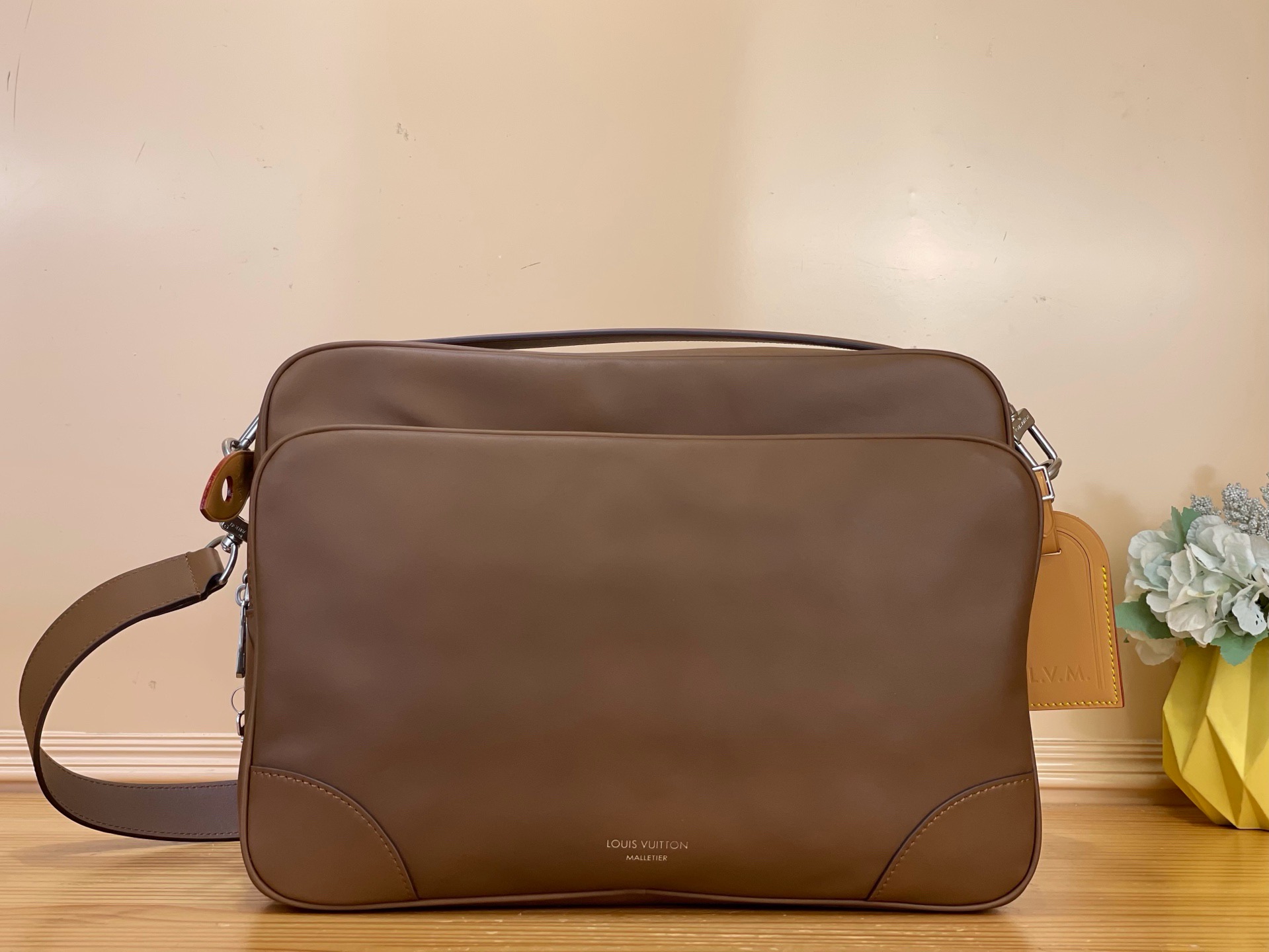 Сумка мужская Louis Vuitton Nil XL коричневого цвета