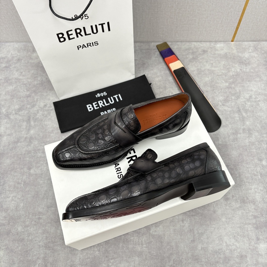 Лоферы мужские в стиле Berluti пенни из натуральной кожи серого цвета