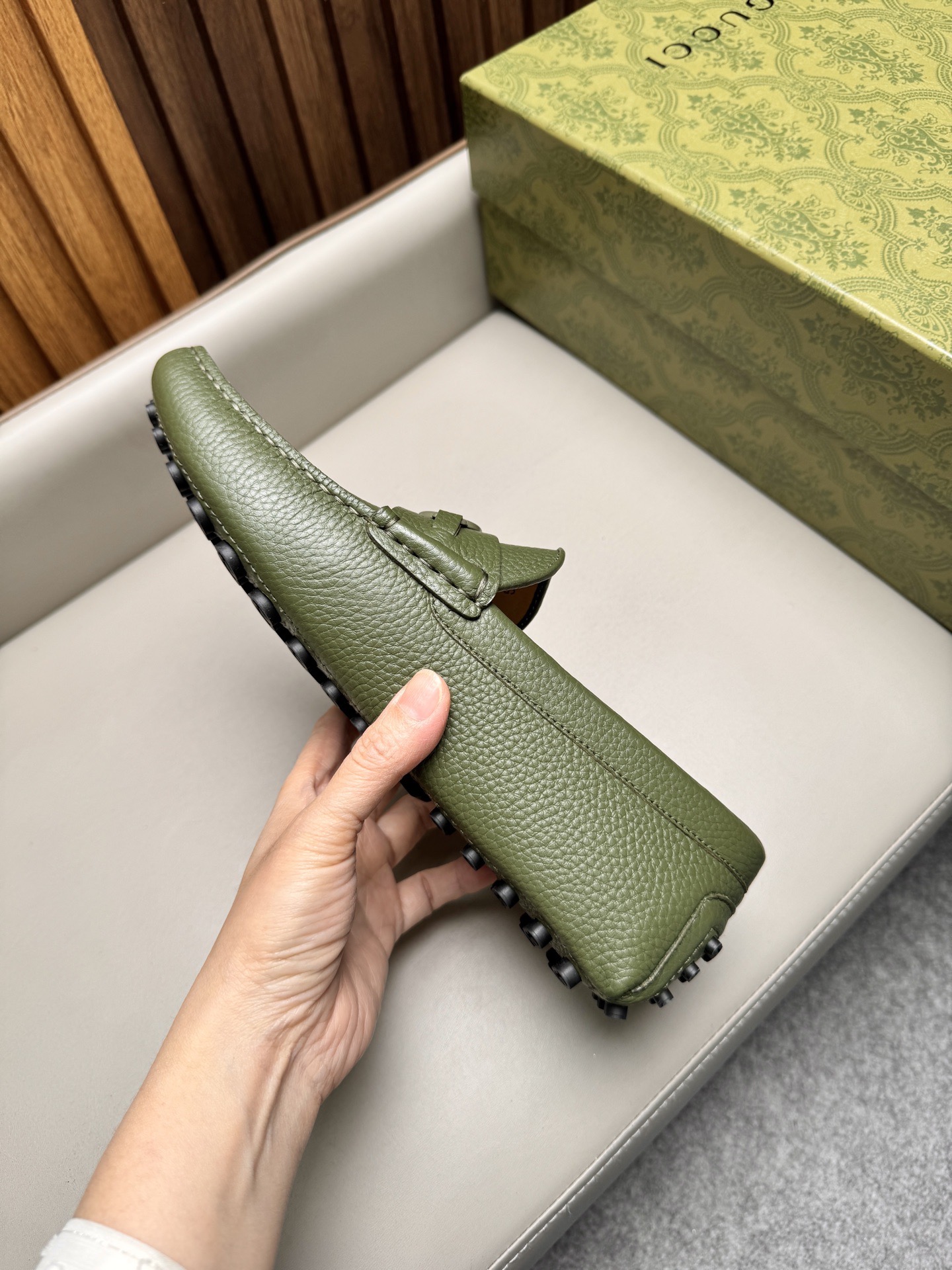 Мокасины мужские в стиле Gucci Driver зеленого цвета